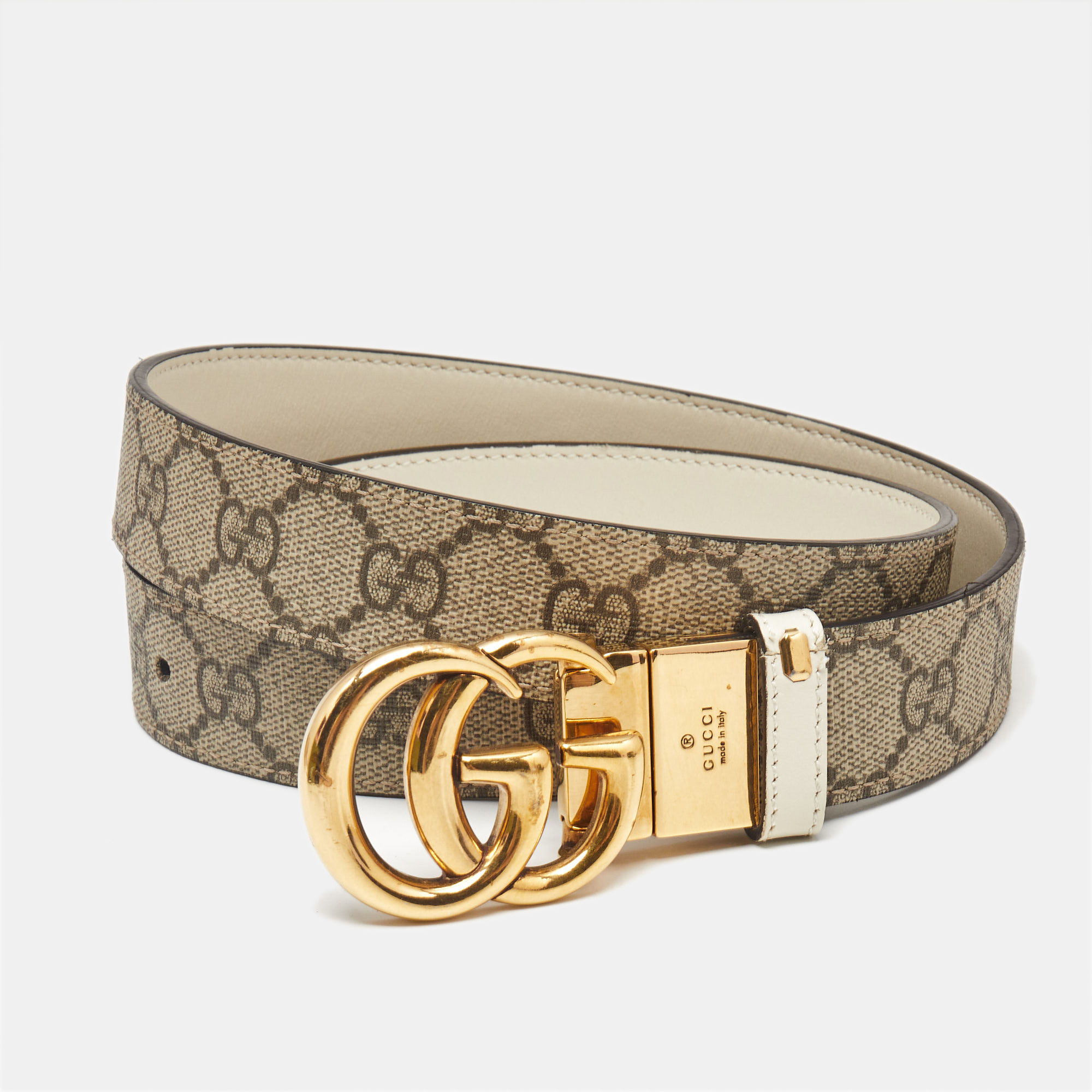 

Gucci Beige GG Supreme Canvas GG Marmont Buckle Reversible Belt