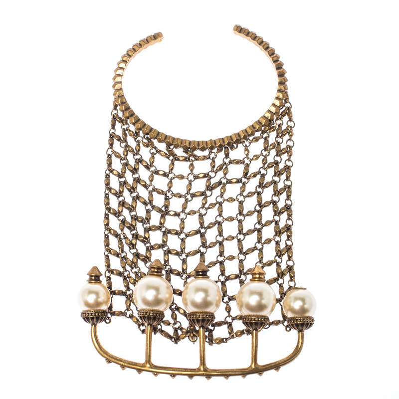 Pre Owned Gucci Faux Pearl Gold Tone Hand Harness Finger Ring Cuff Bracelet