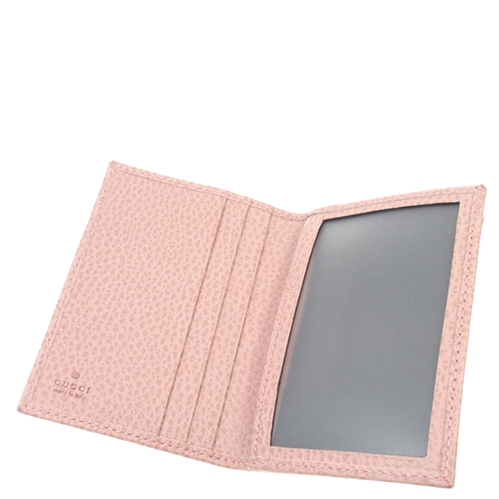 

Gucci Pink Swing Leather Passport Cover