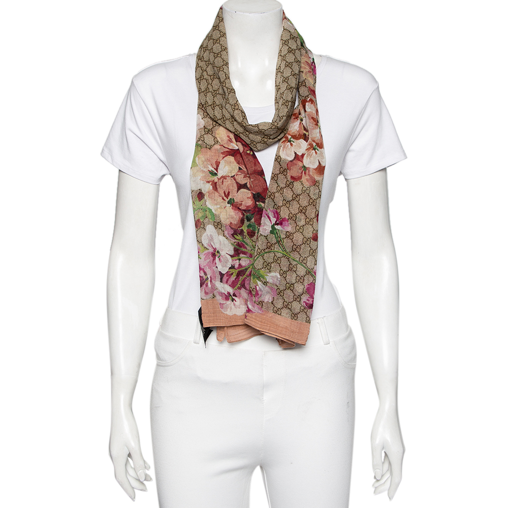 

Gucci Pink Blooms Print Cotton Silk Scarf