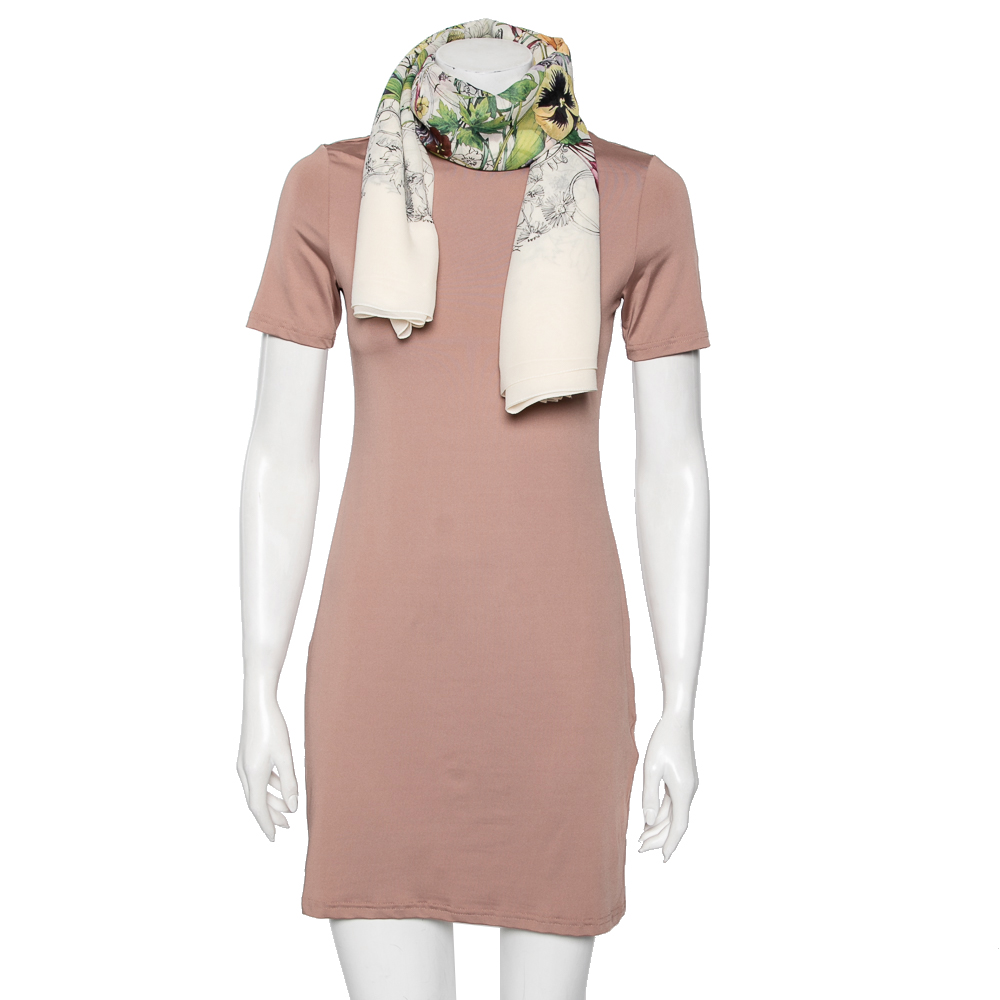 

Gucci Off White Floral Printed Silk Chiffon Scarf
