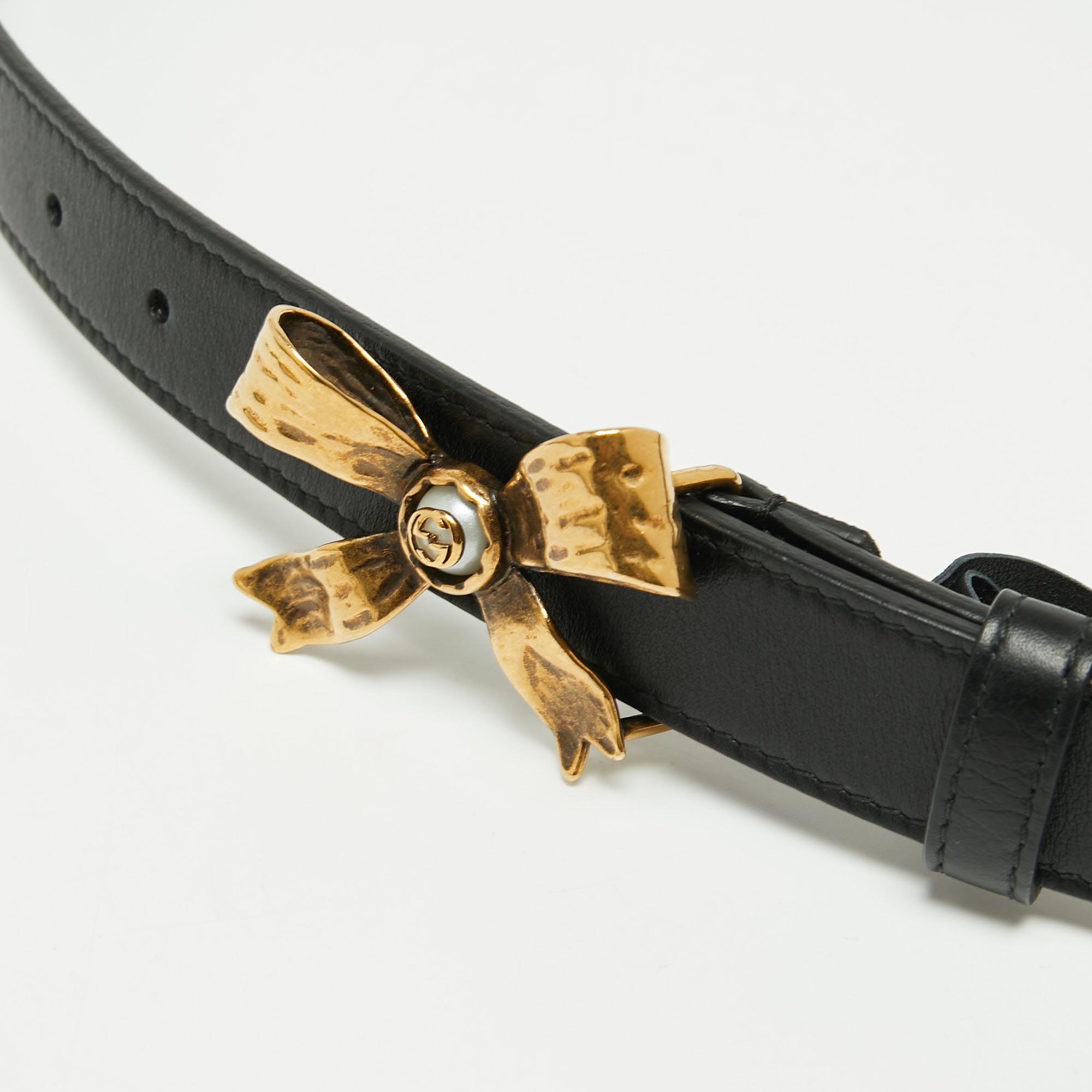 

Gucci Black Leather Bow Buckle Skinny Belt