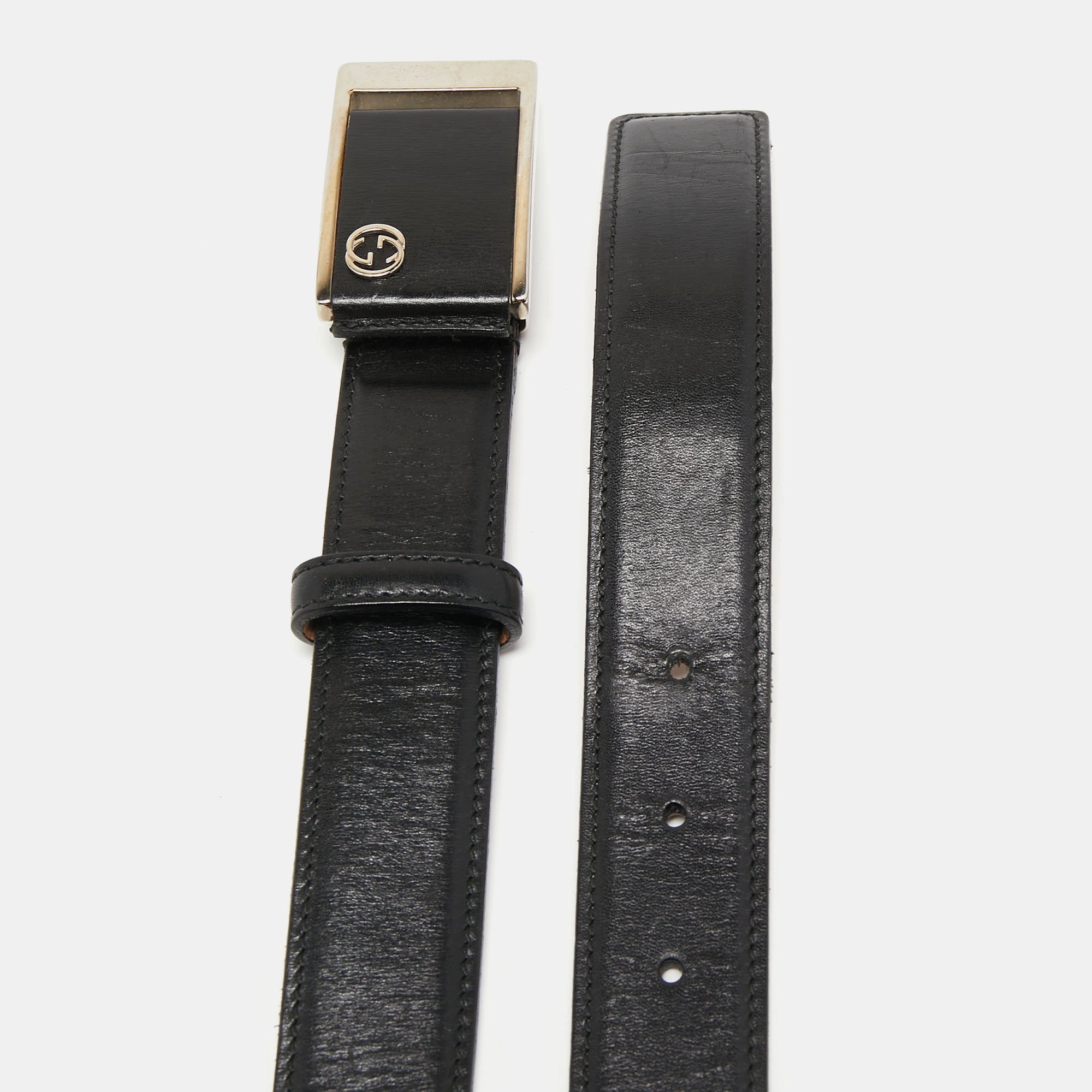 

Gucci Black Leather Waist Buckle Belt