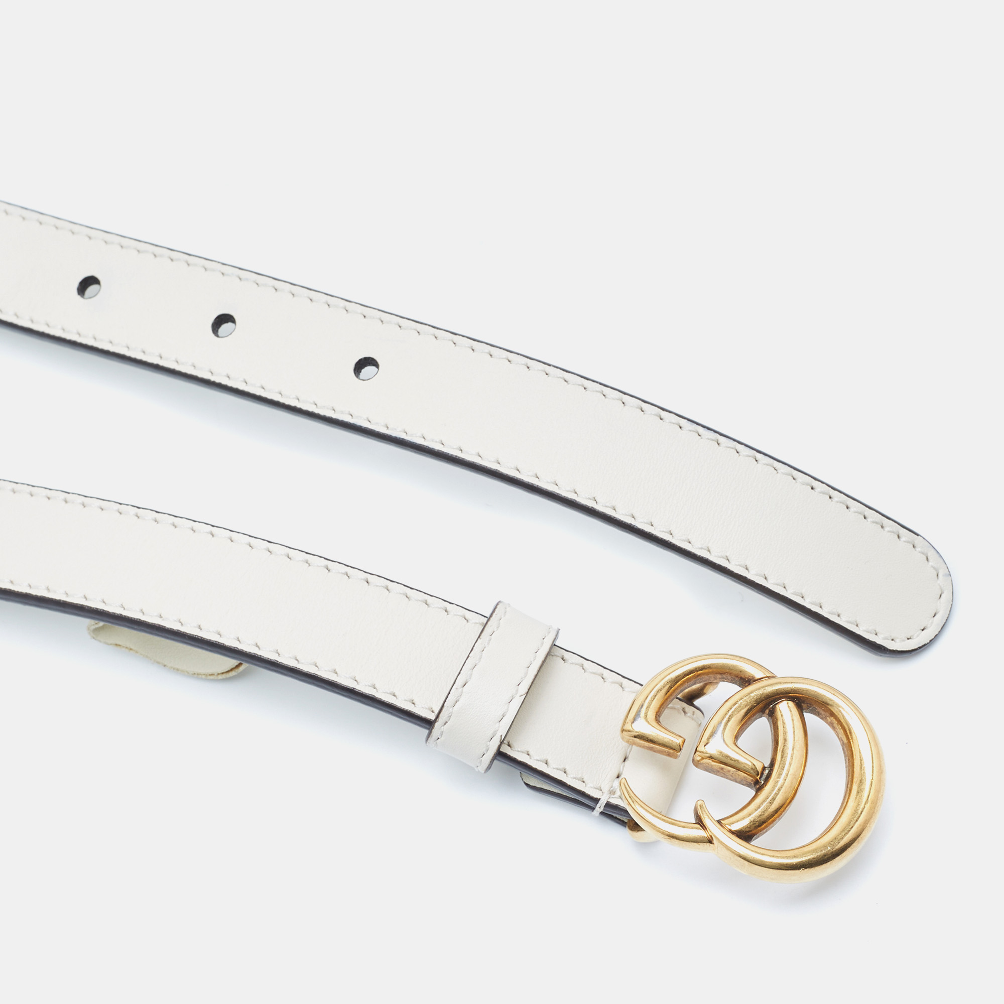 

Gucci Off White Leather GG Marmont Buckle Slim Belt