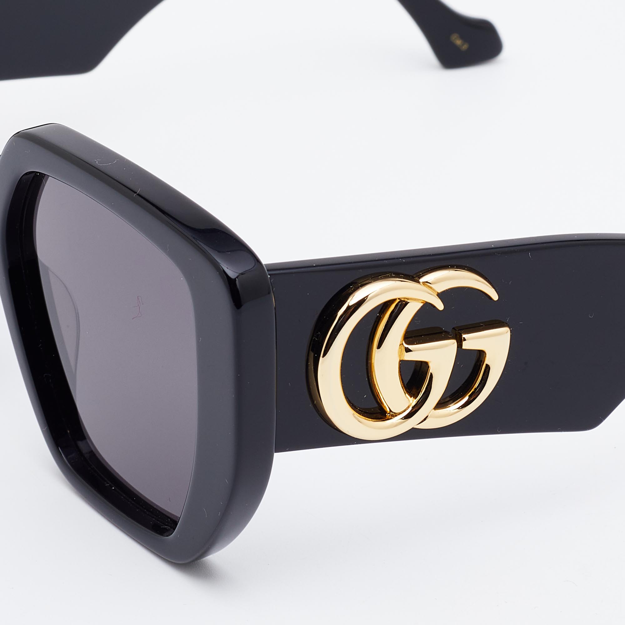 

Gucci Black/Dark Grey GG0956S Oversized Sunglasses