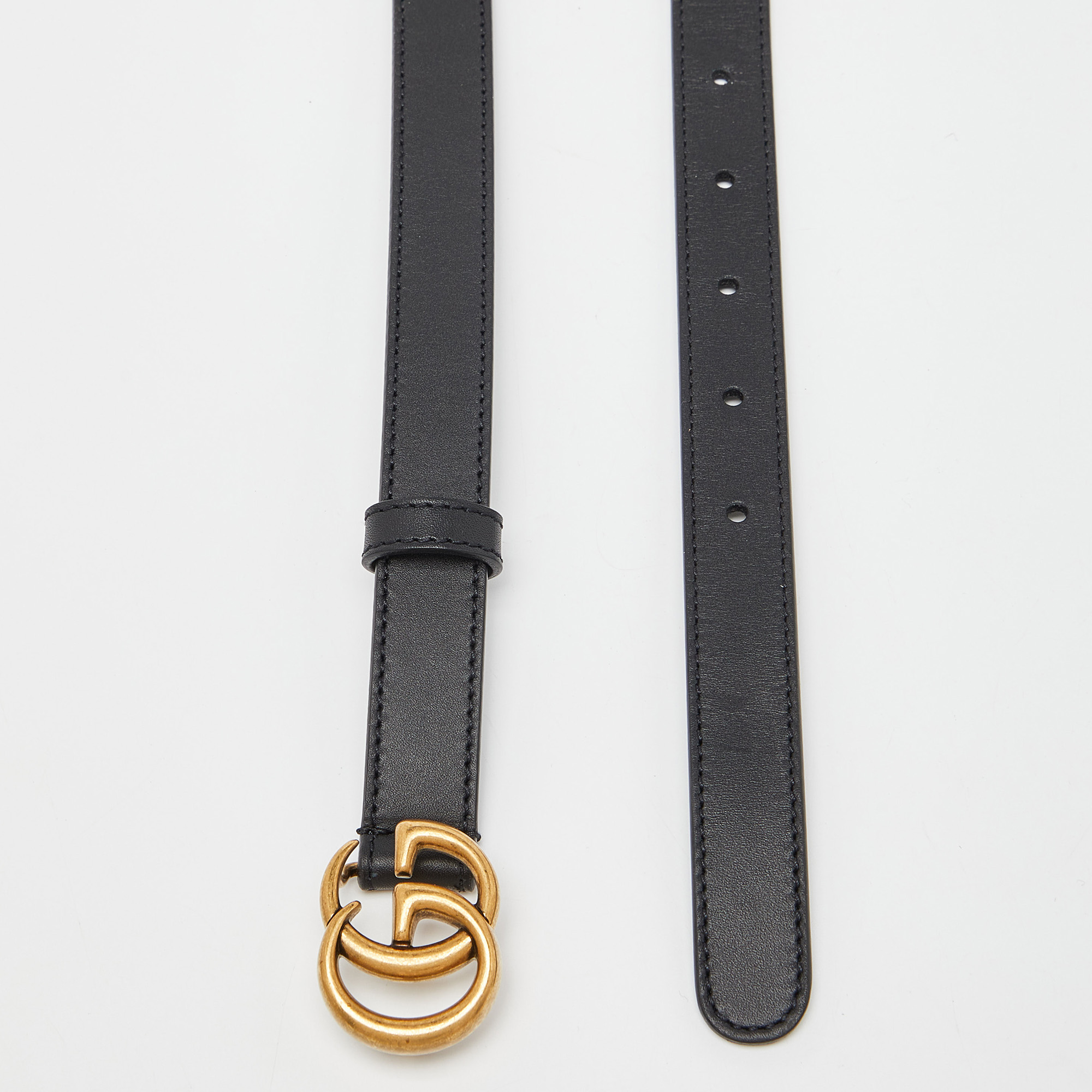 

Gucci Black Leather Double G Buckle Slim Belt