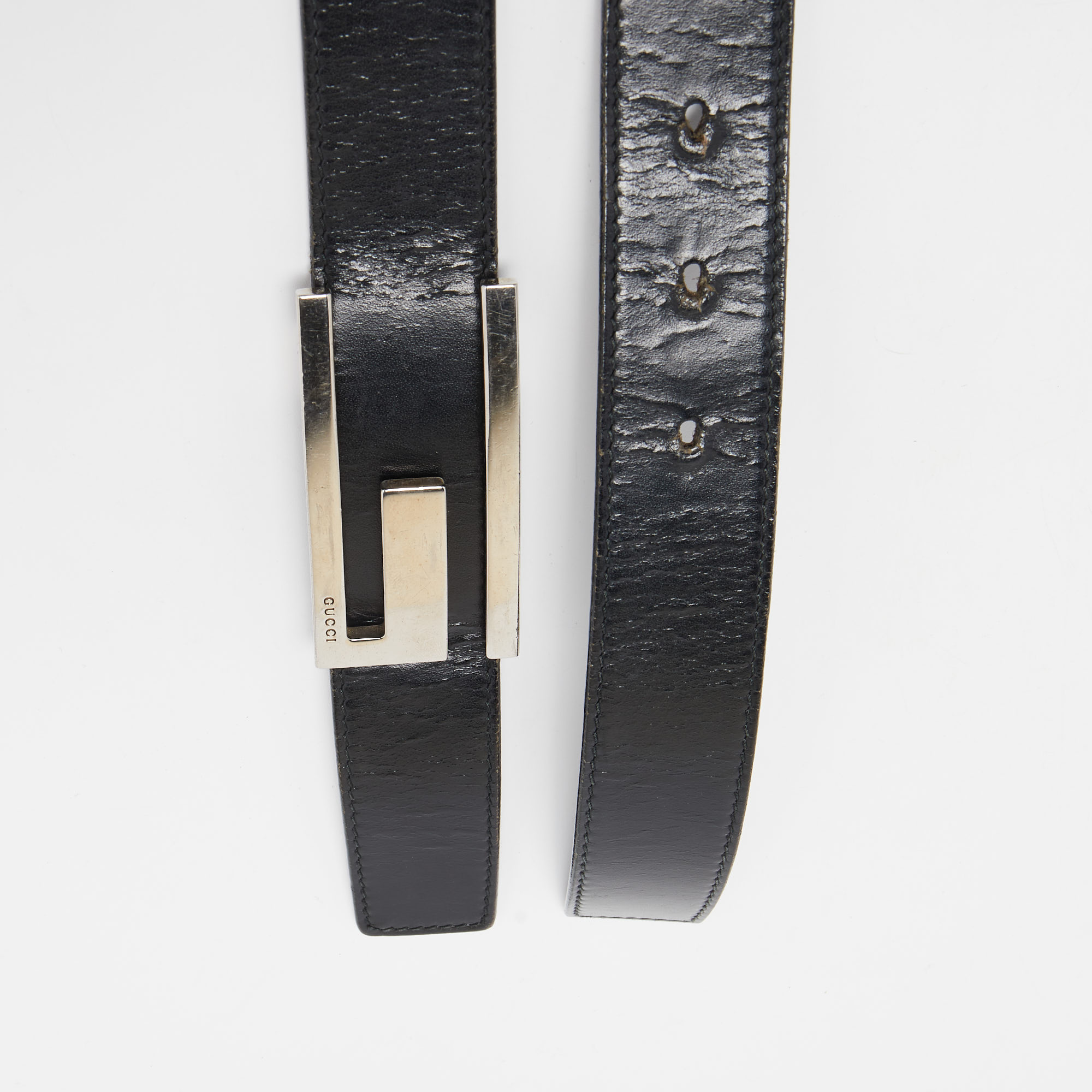

Gucci Black Leather G Buckle Reversible Belt