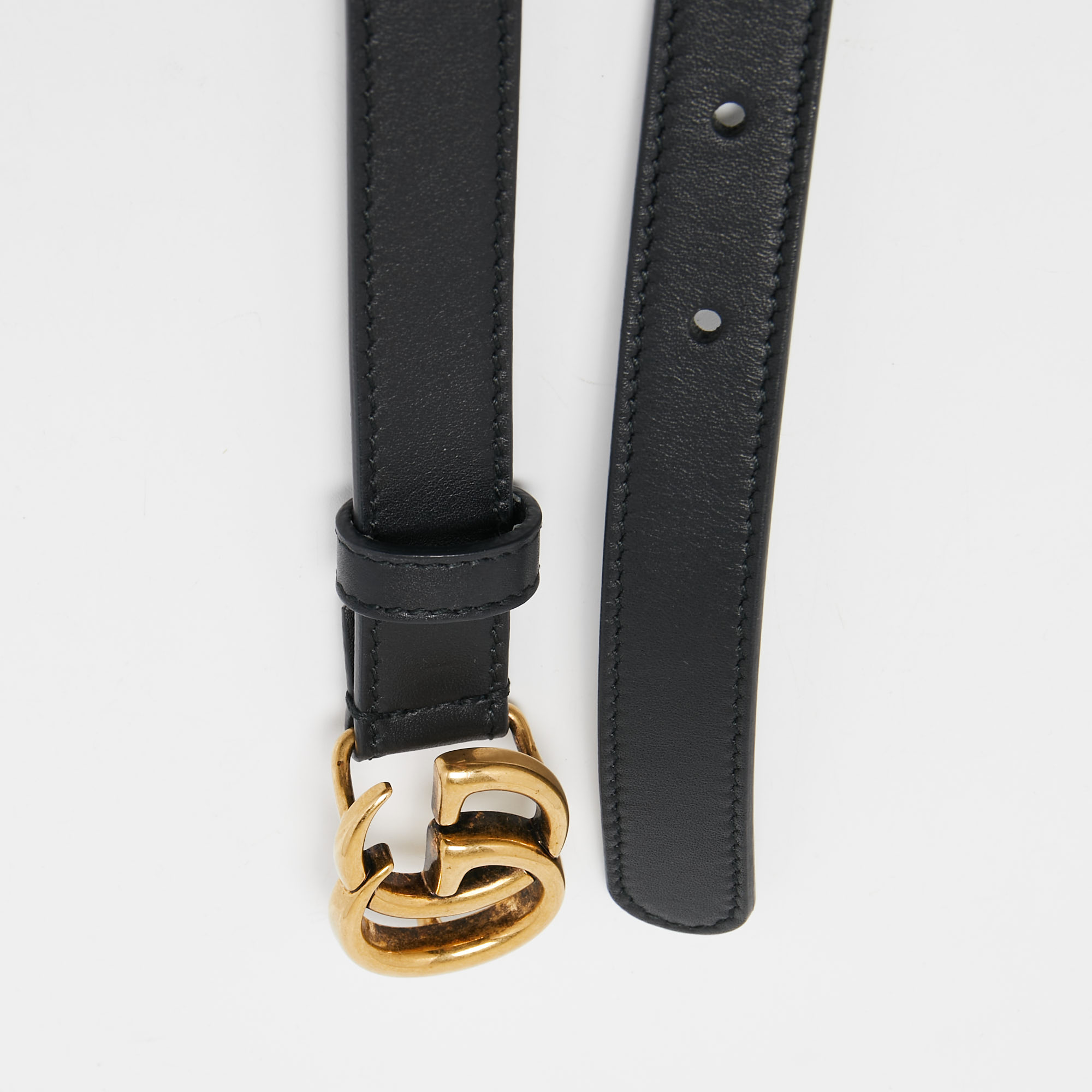

Gucci Black Leather Double G Buckle Slim Belt