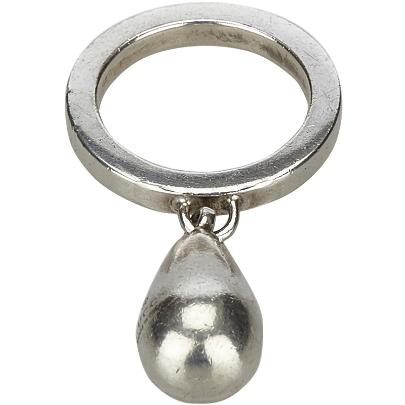 

Gucci Teardrop Silver Ring Size