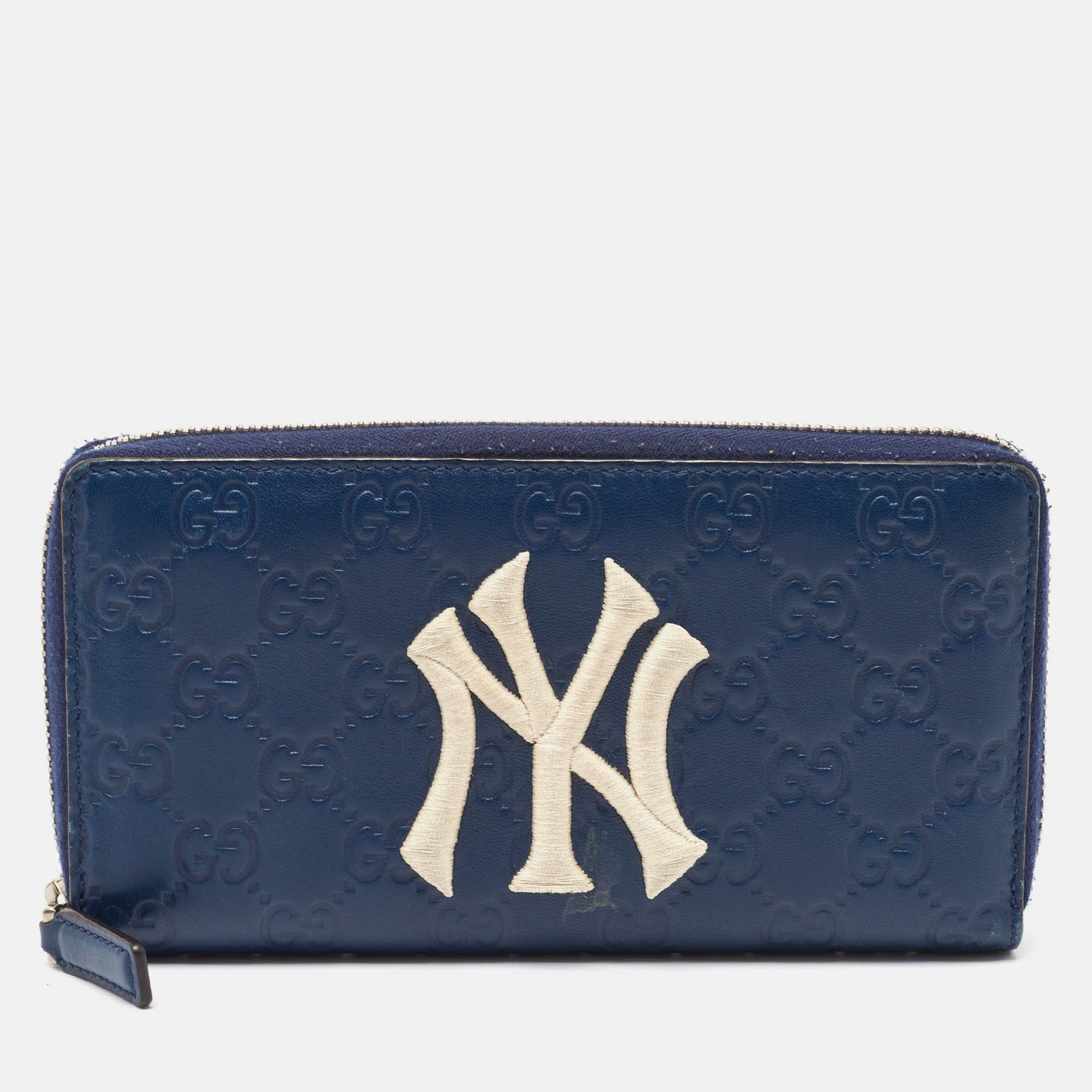 

Gucci Blue Guccissima Leather NY Yankees Patch Zip Around Wallet, Navy blue