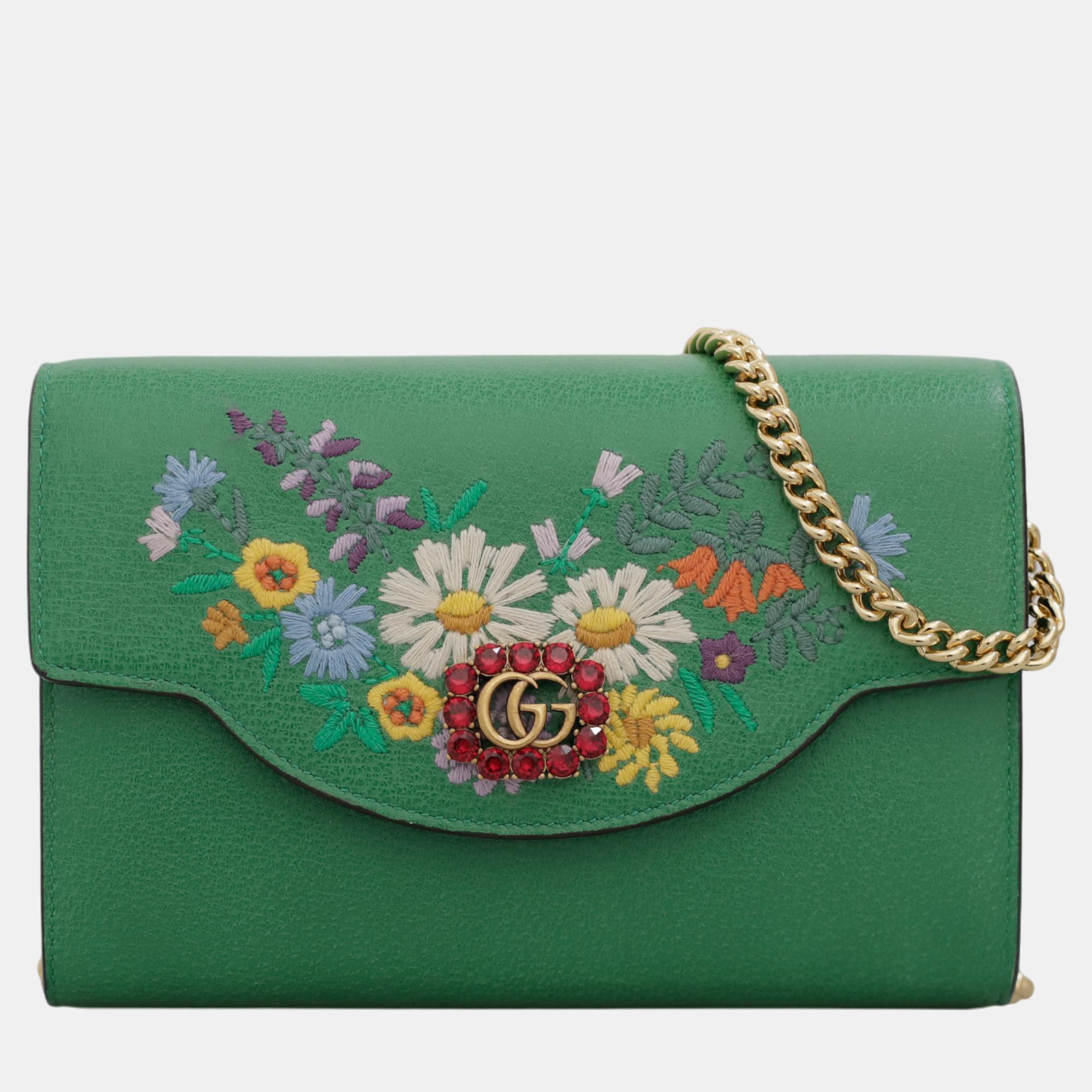 Pre-owned Gucci Embellished Chain Clutch In Green