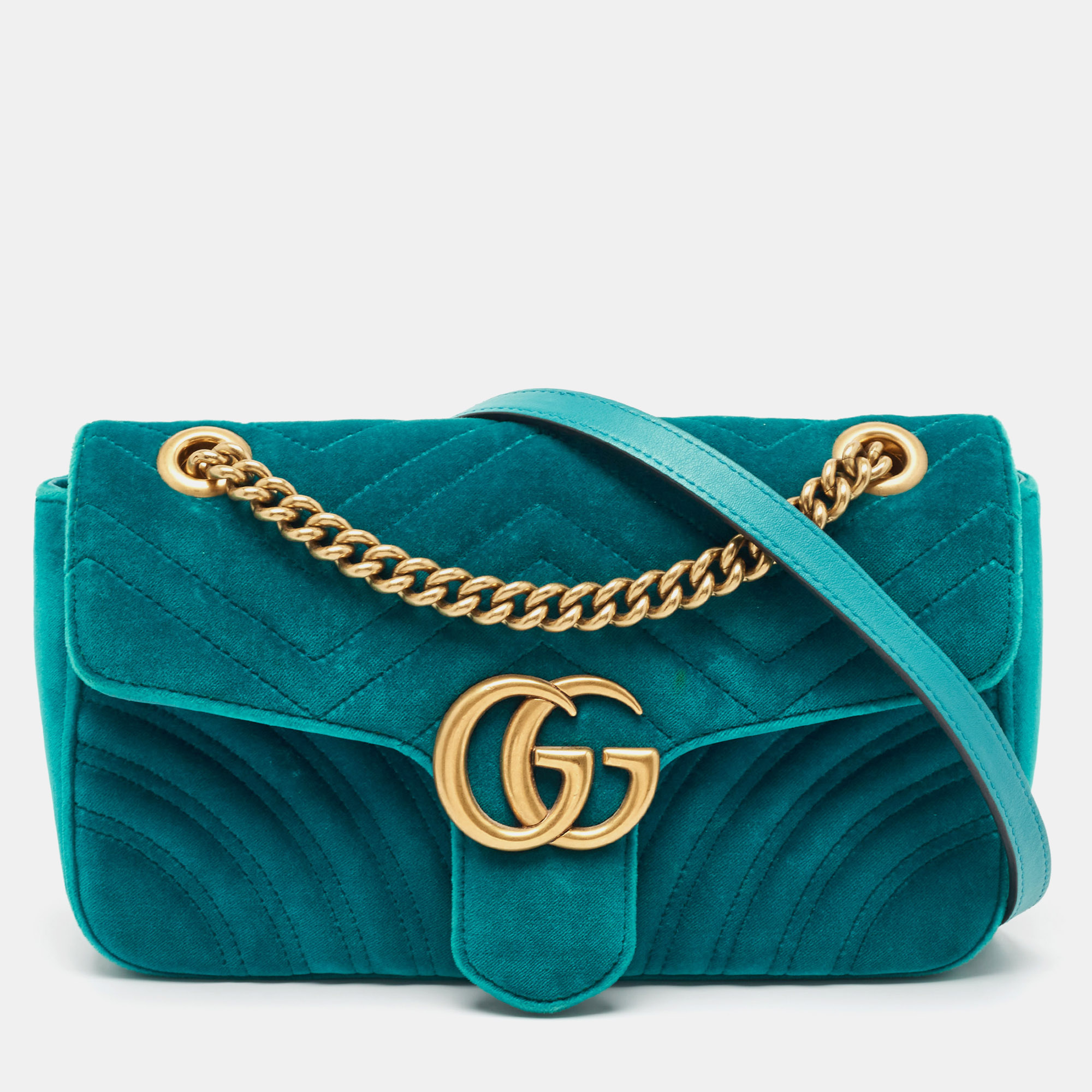 

Gucci Green Matelassé Velvet  GG Marmont Shoulder Bag