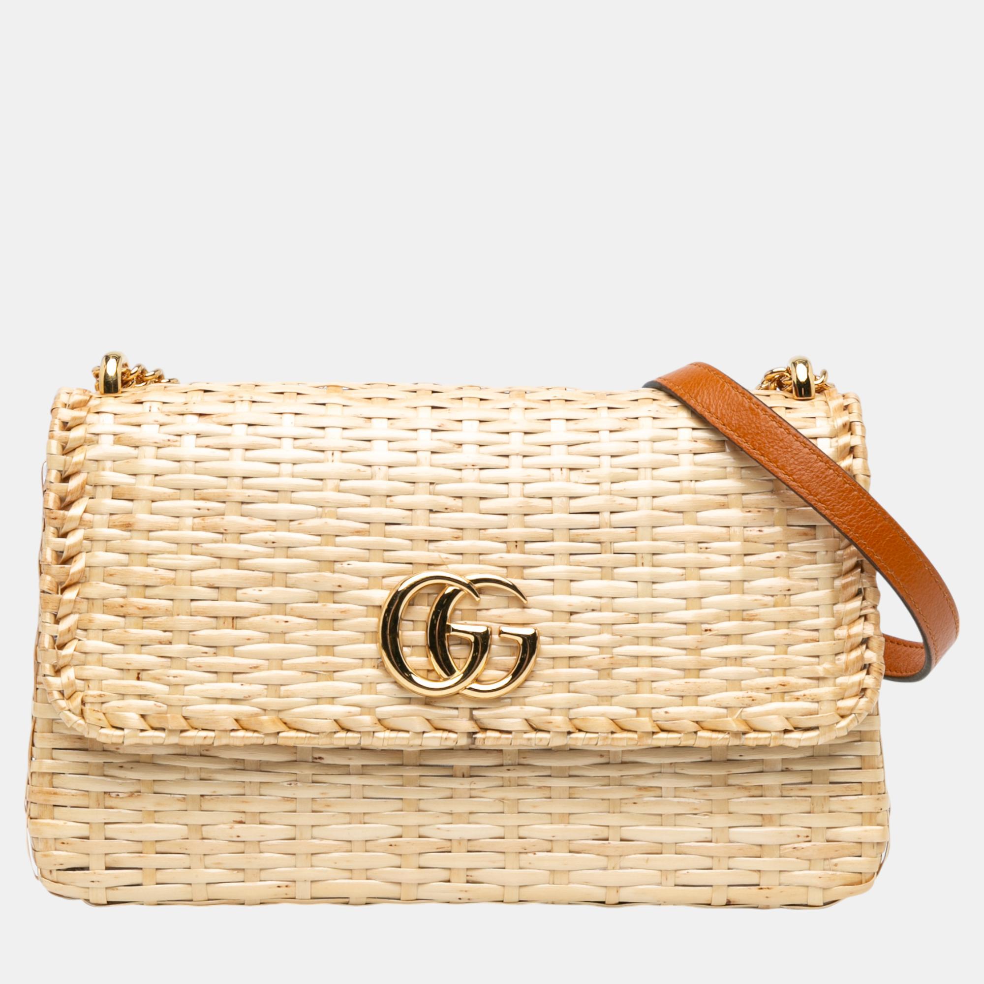 

Gucci Beige Small GG Marmont Glazed Wicker Flap