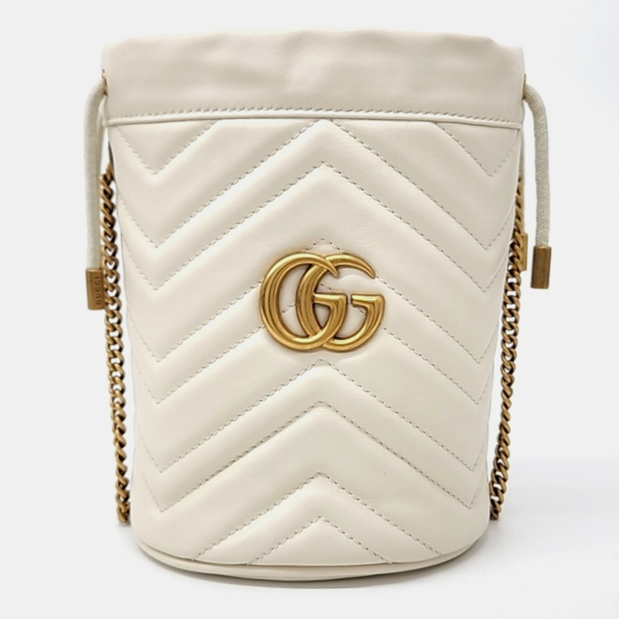 

Gucci GG Marmont Mini Bucket Bag, White