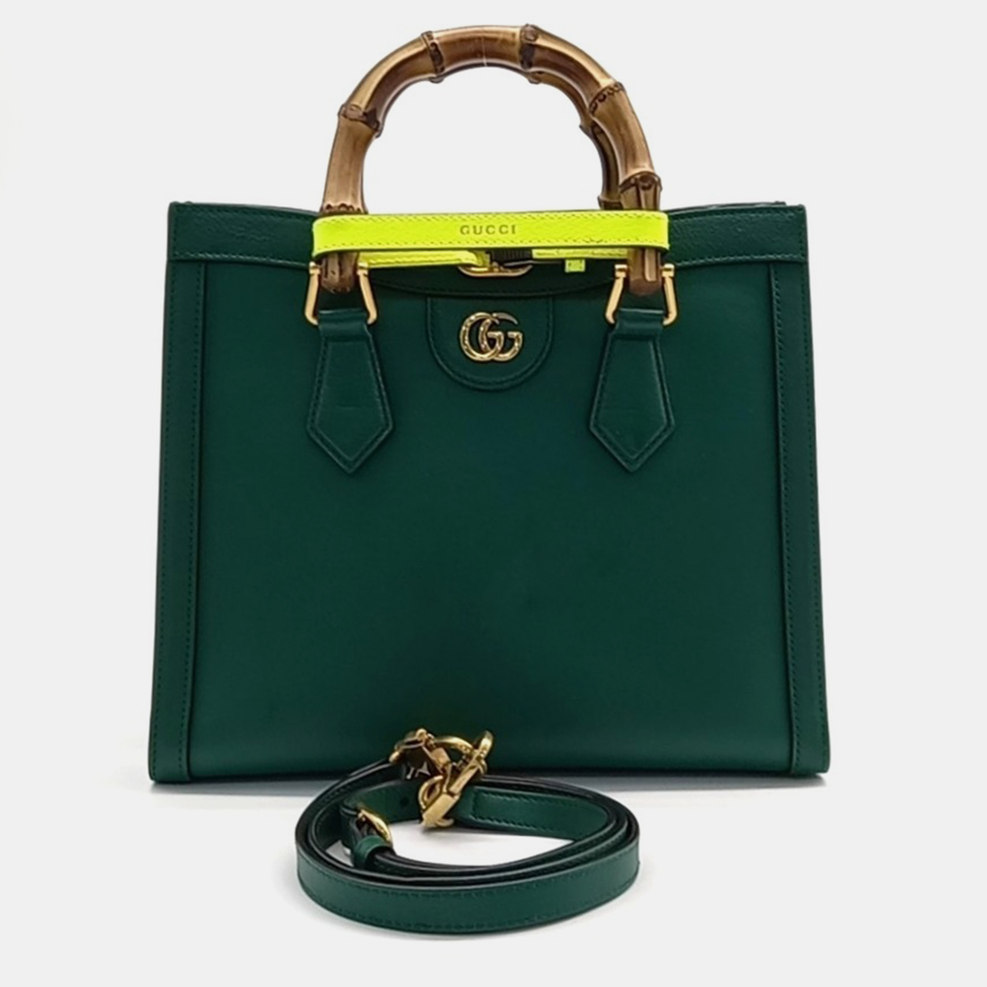 

Gucci Diana Bamboo Tote Bag Small, Green