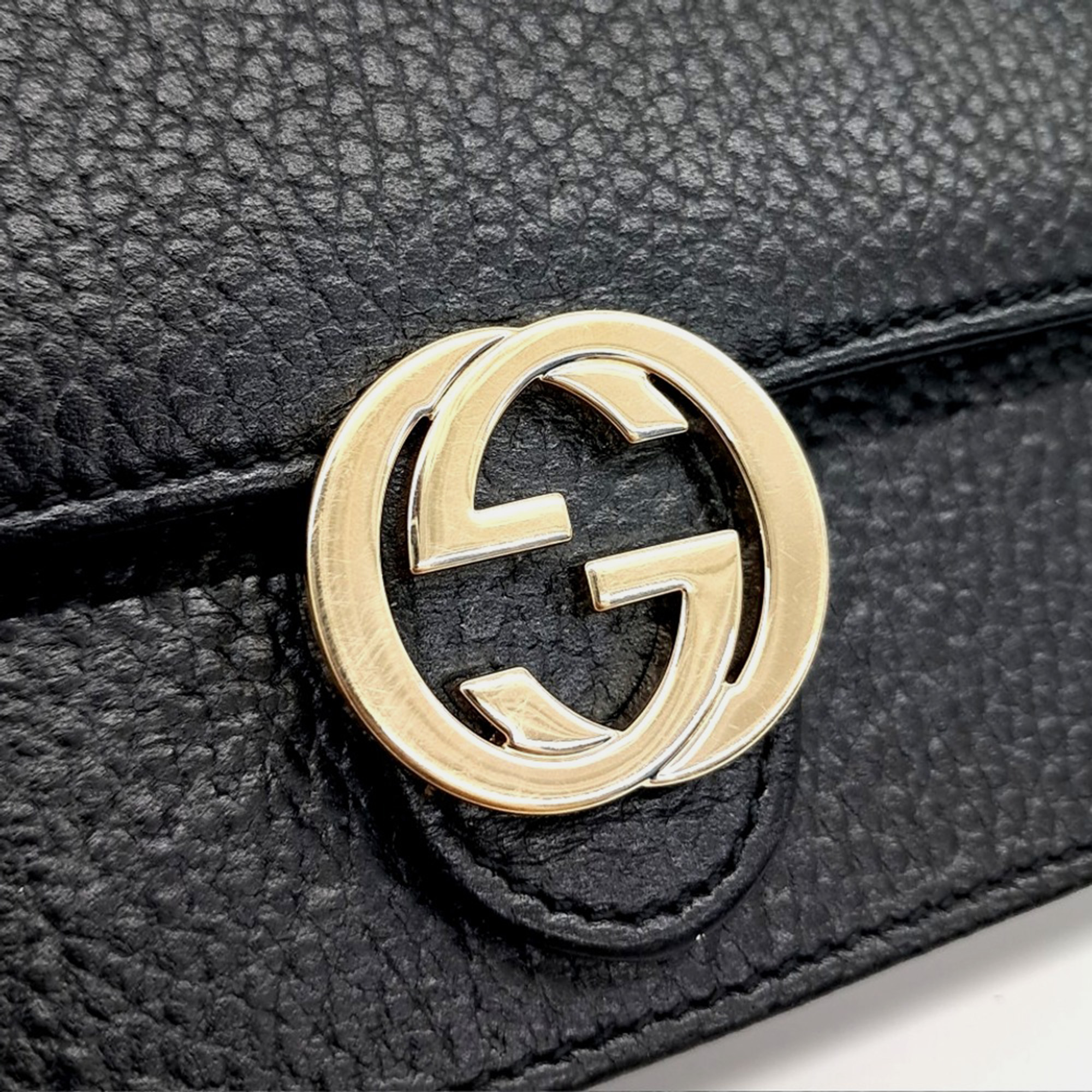 Gucci Black Leather Interlocking Chain Crossbody Bag 