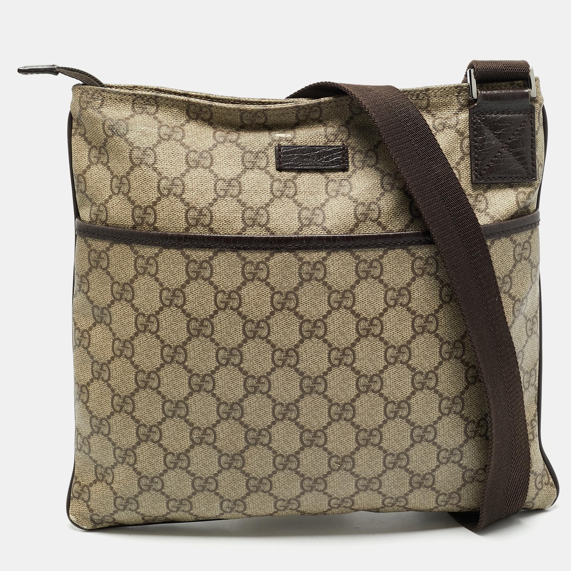 

Gucci Beige/Brown GG Supreme Canvas and Leather Flat Messenger Bag