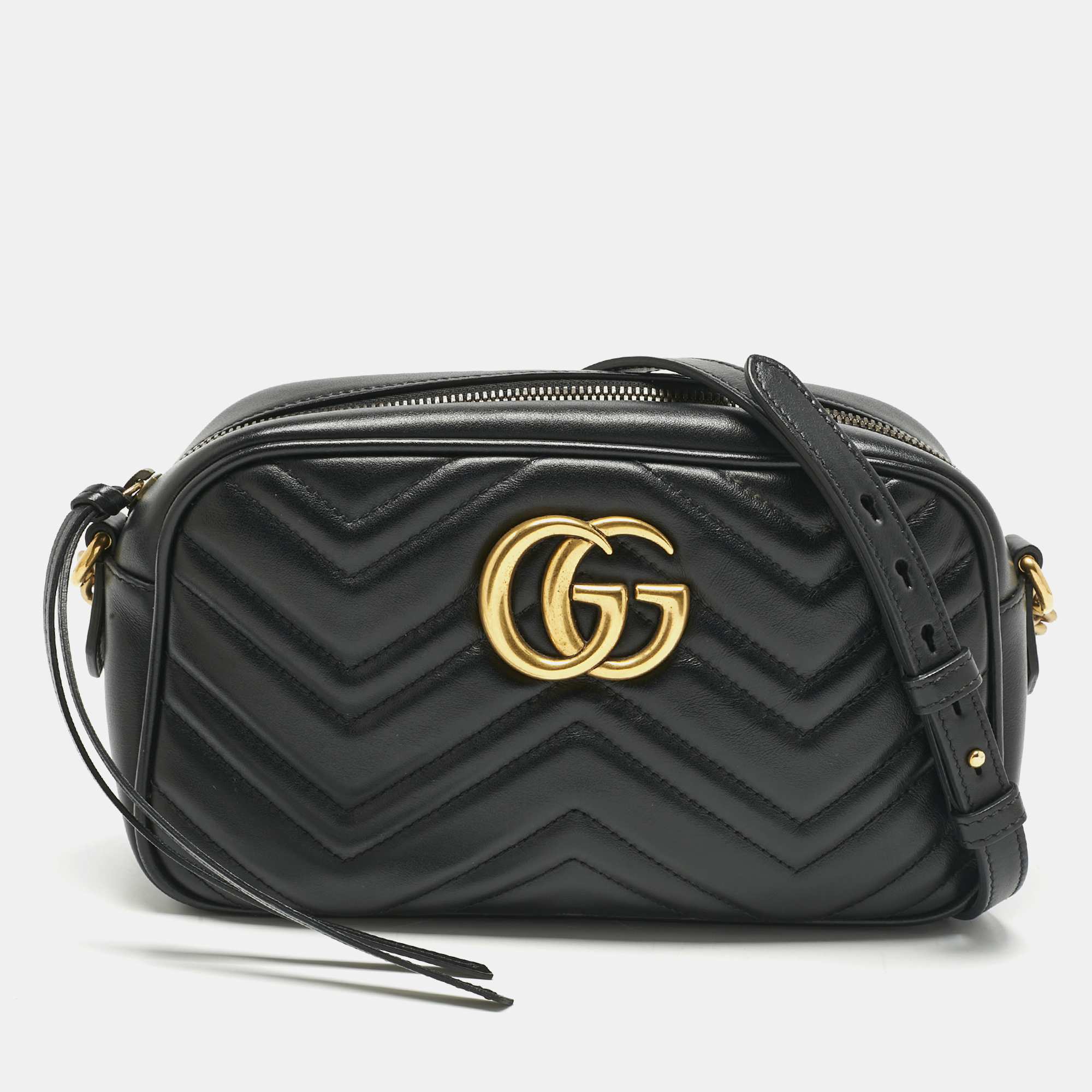 

Gucci Black Matelassé Leather  GG Marmont Camera Bag