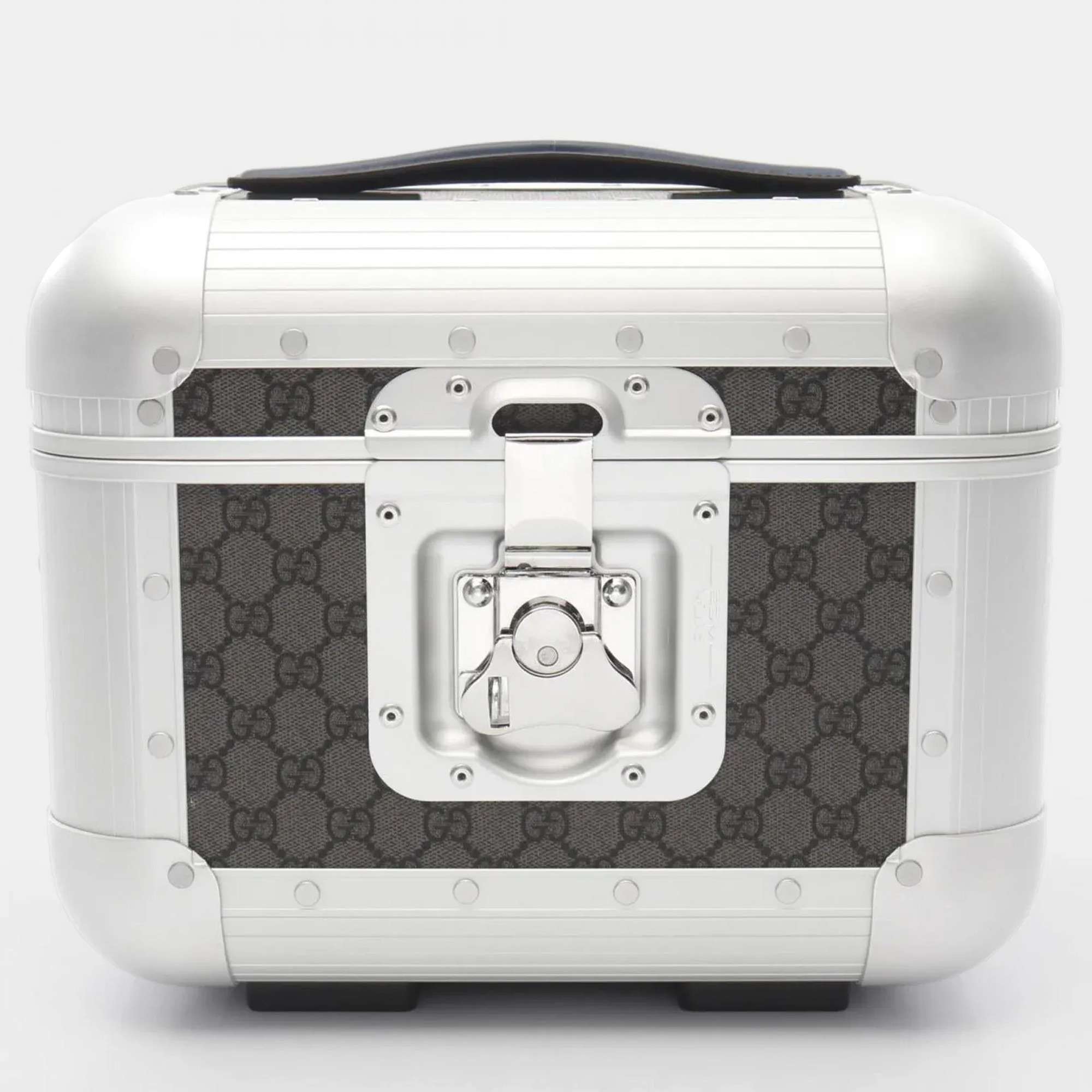 

Gucci Gg Supreme Beauty Case Coated Canvas Handbag Gray And Silver, Grey