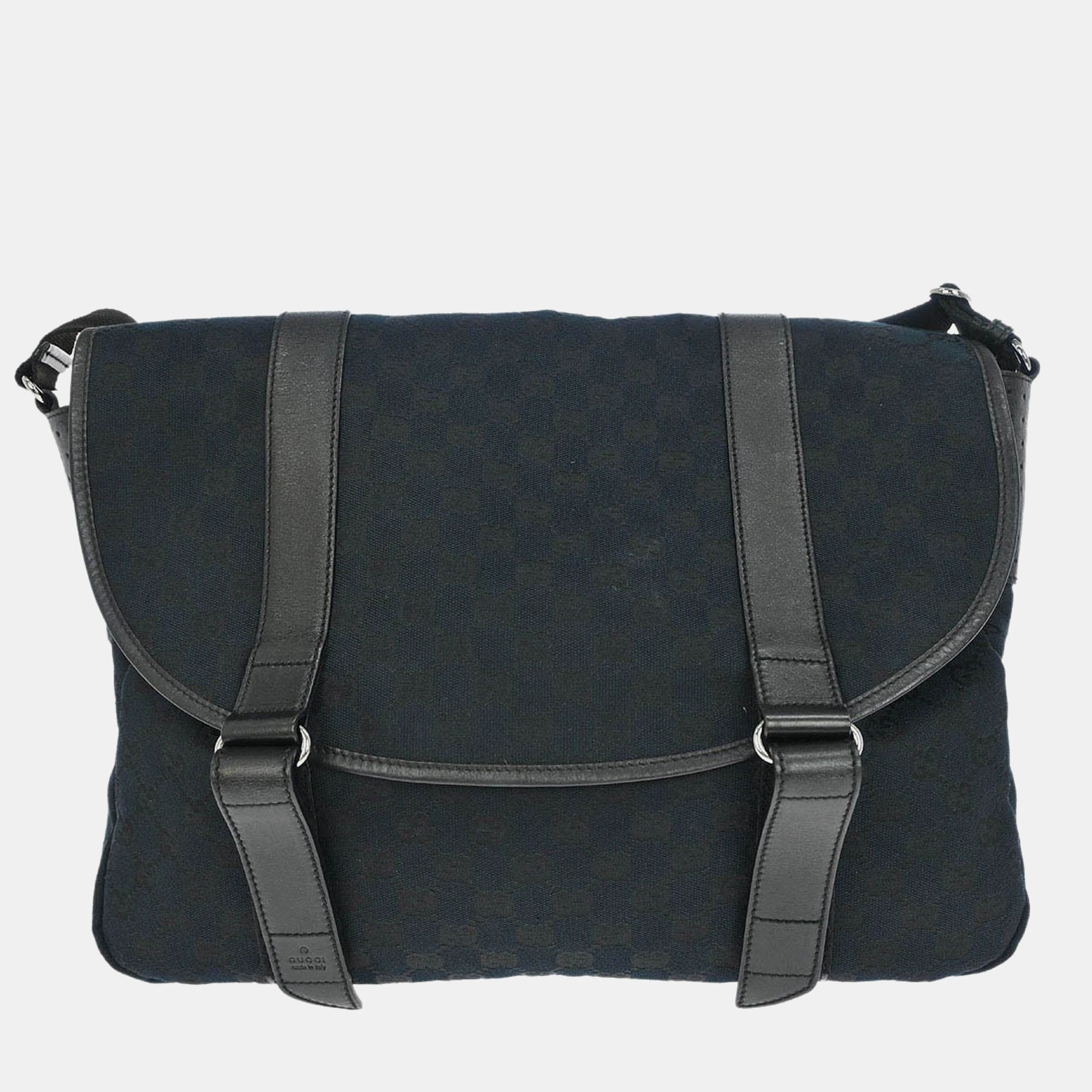 

Gucci Black GG Shoulder Bag