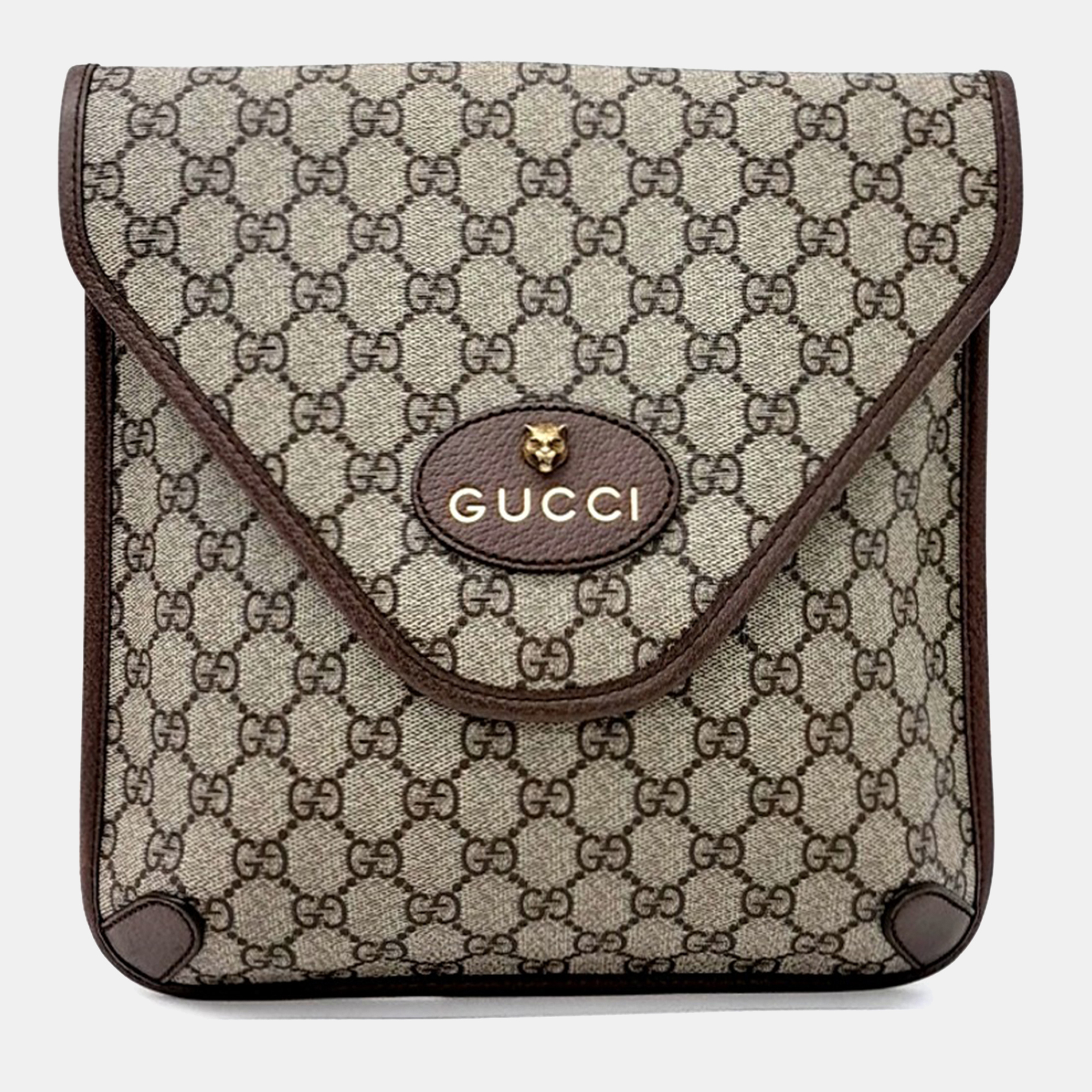 Click to view more detailed imagery on our partner's website Pre-owned Gucci Beige Brown Pvc Neo Vintage Gg Medium Messenger Bag In Sand