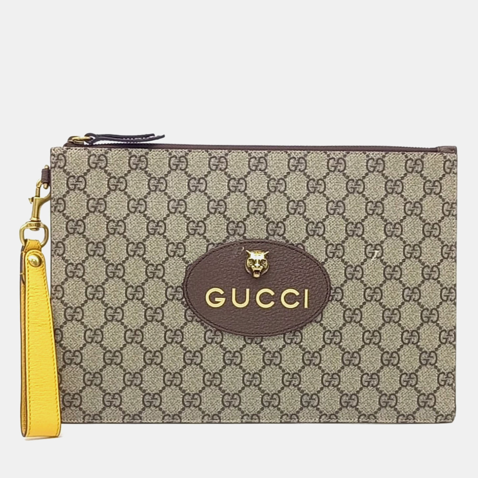

Gucci Brown Coated Canvas GG Supreme Clutch