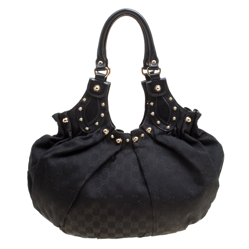 مملوكة مسبقًا Gucci Black GG Canvas Medium Pelham Studded Hobo