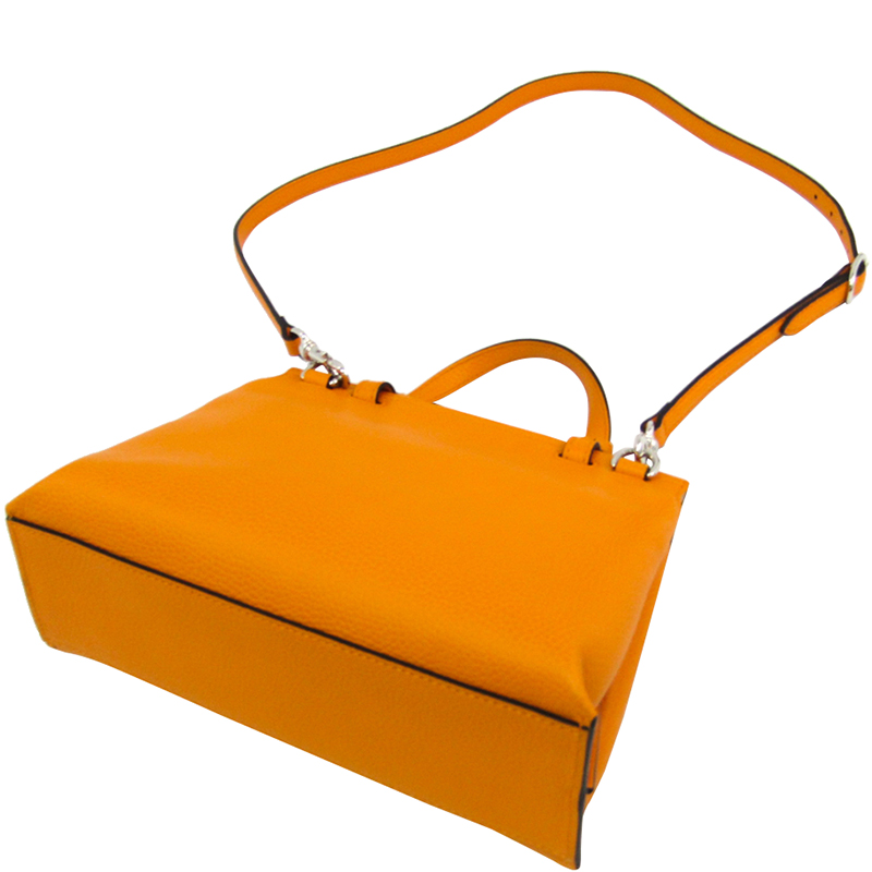 

Gucci Orange Pebbled Leather Bamboo Daily Top Handle Bag