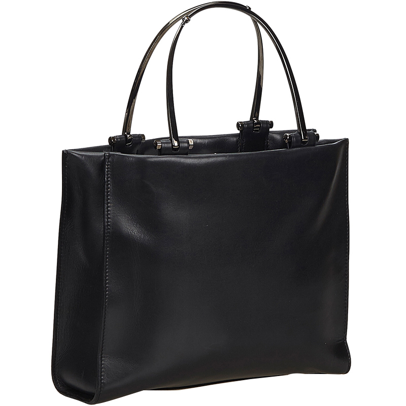 

Gucci Black Leather Metal Handle Everyday Bag