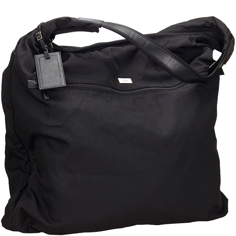 

Gucci Black Nylon Leather Messenger Bag