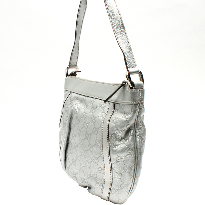 

Gucci Silver Guccissima Leather D Ring Shoulder Bag