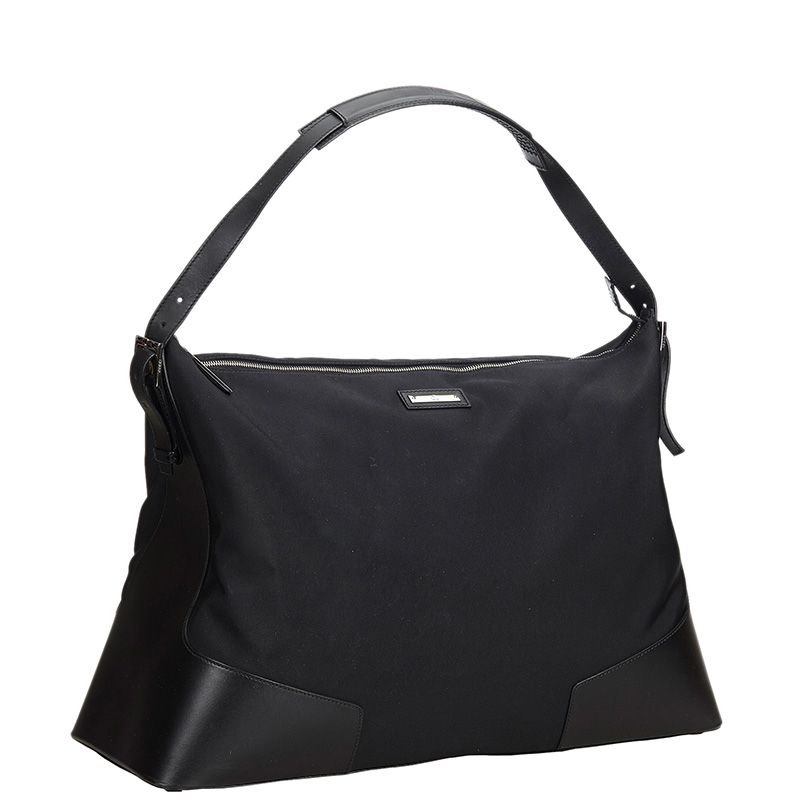 

Gucci Black Nylon Messenger Bag
