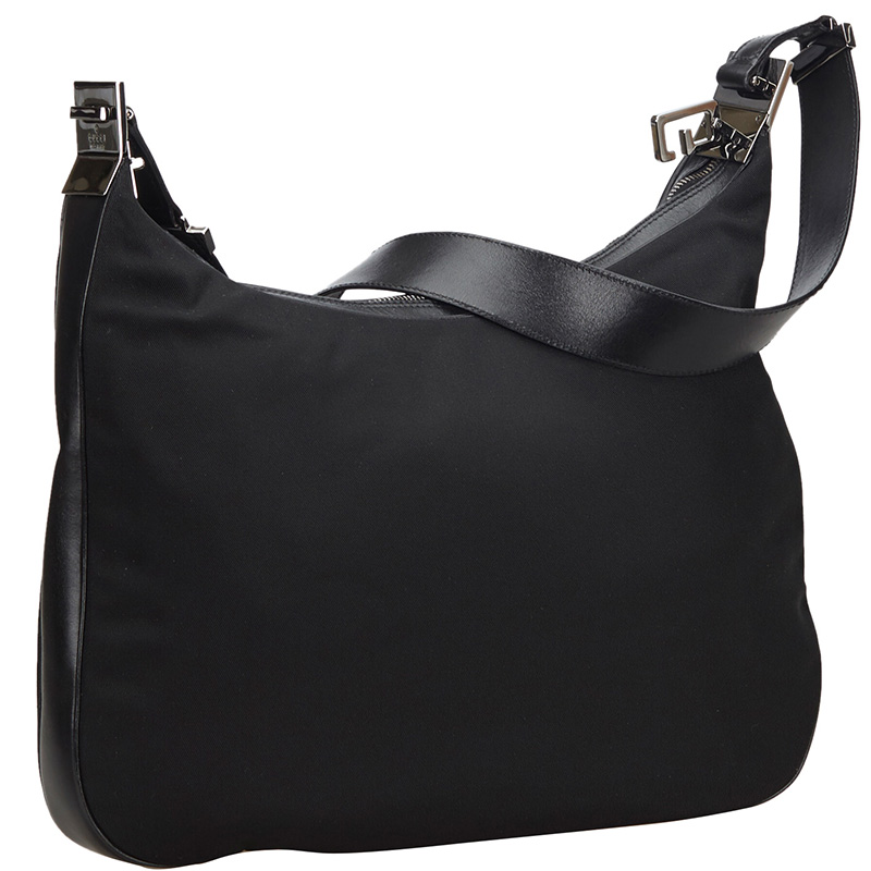

Gucci Black Nylon Shoulder Bag