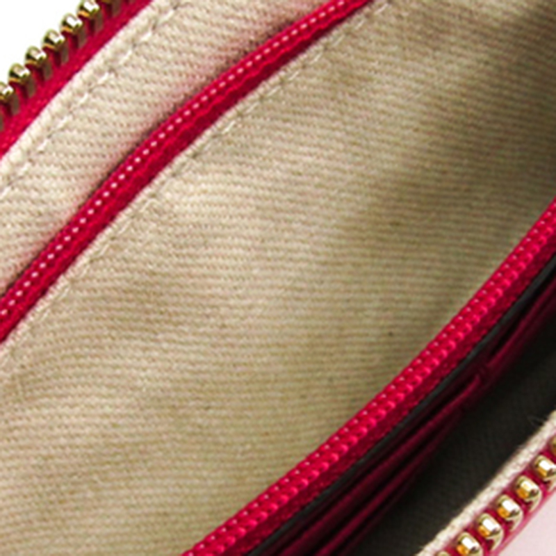 

Gucci Pink Leather Gucci Swing Wristlet Pouch