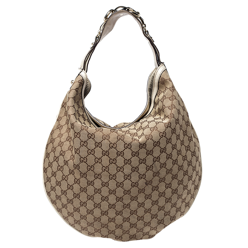 Gucci Large GG Supreme Canvas Hobo Handbag in Beige –