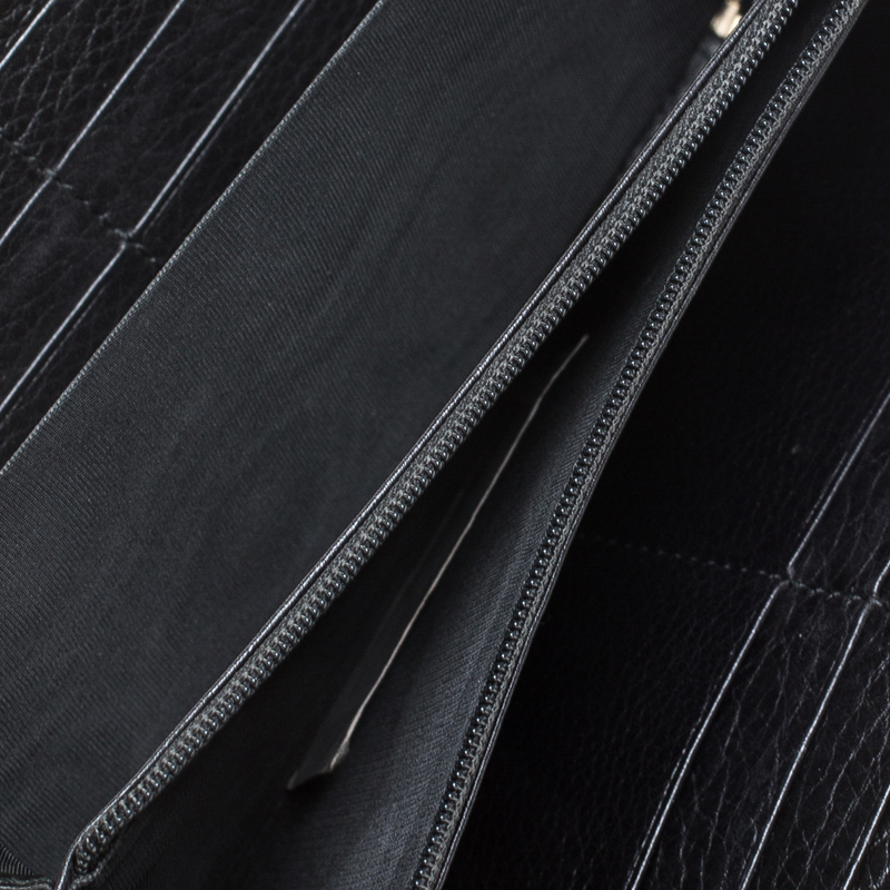 

Gucci Black Leather Tassel Zip Around Wallet