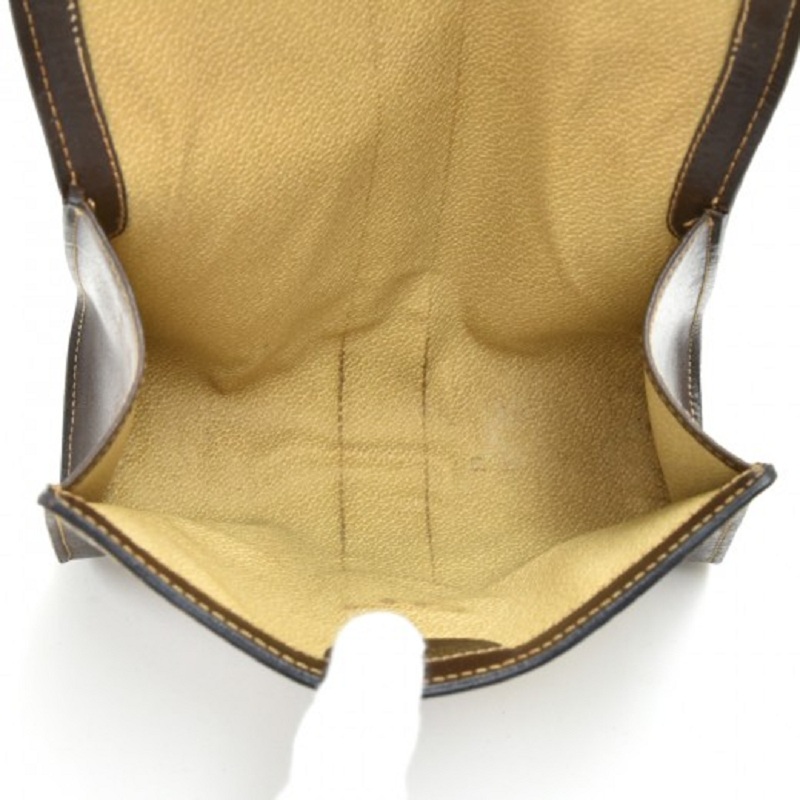 

Gucci Beige GG Supreme Coated Canvas Mini Clutch