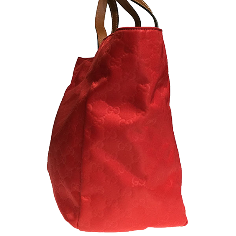 

Gucci Red Nylon GG Canvas Tote Bag