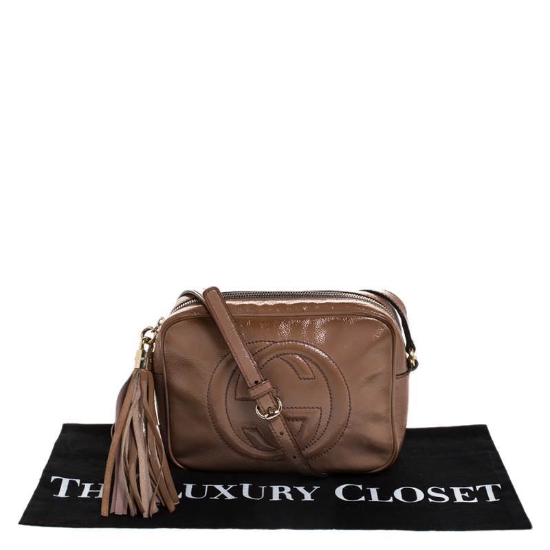 Gucci Beige Patent Leather Small Soho Disco Shoulder Bag Gucci | TLC