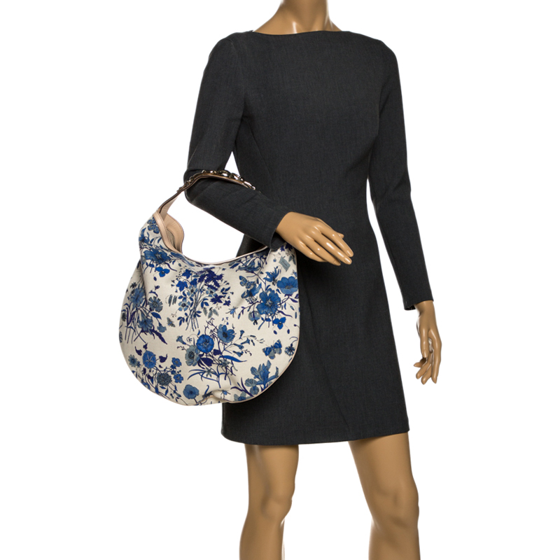 

Gucci White/Blue Floral Canvas and Leather Wave Horsebit Hobo