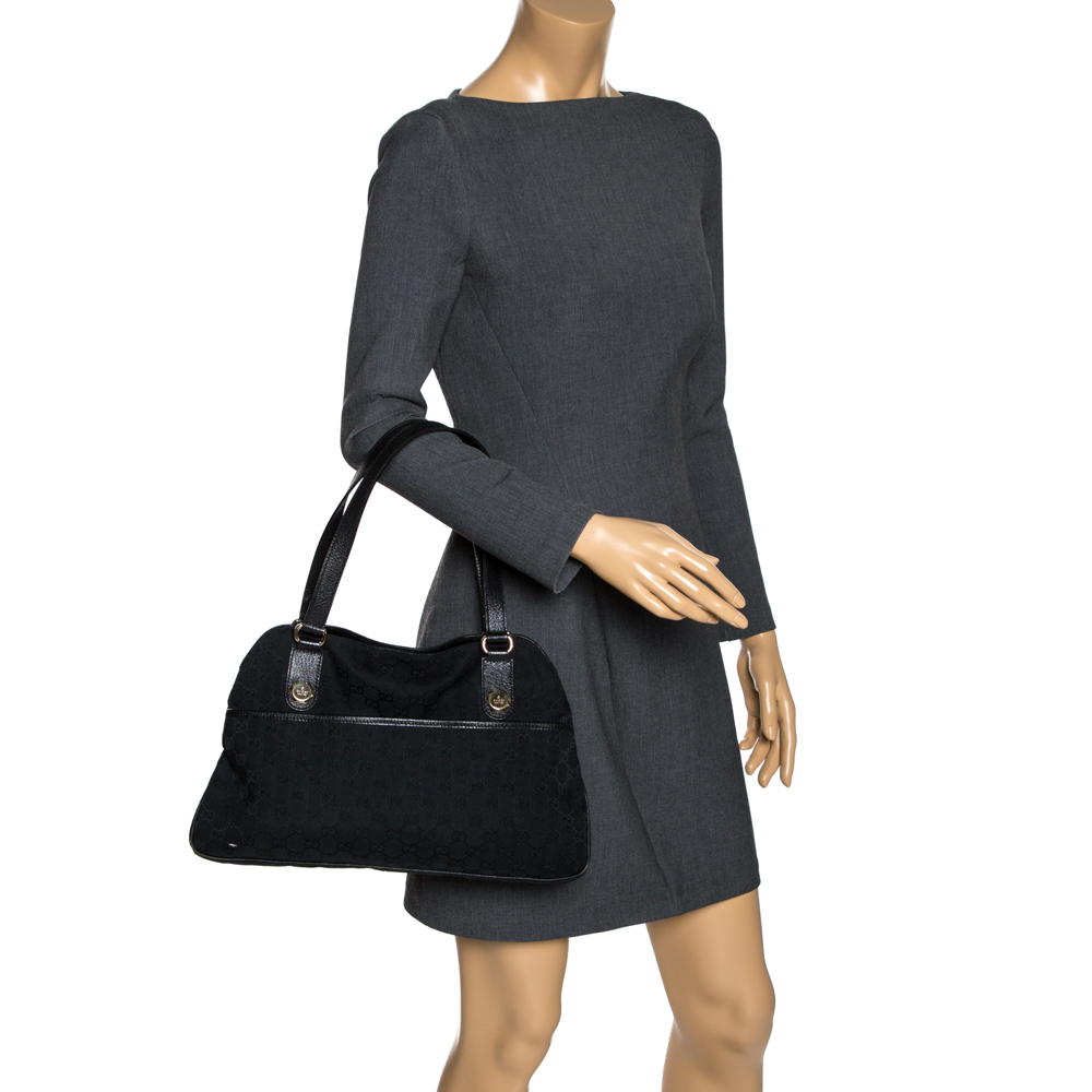 

Gucci Black GG Canvas and Leather Shoulder Bag