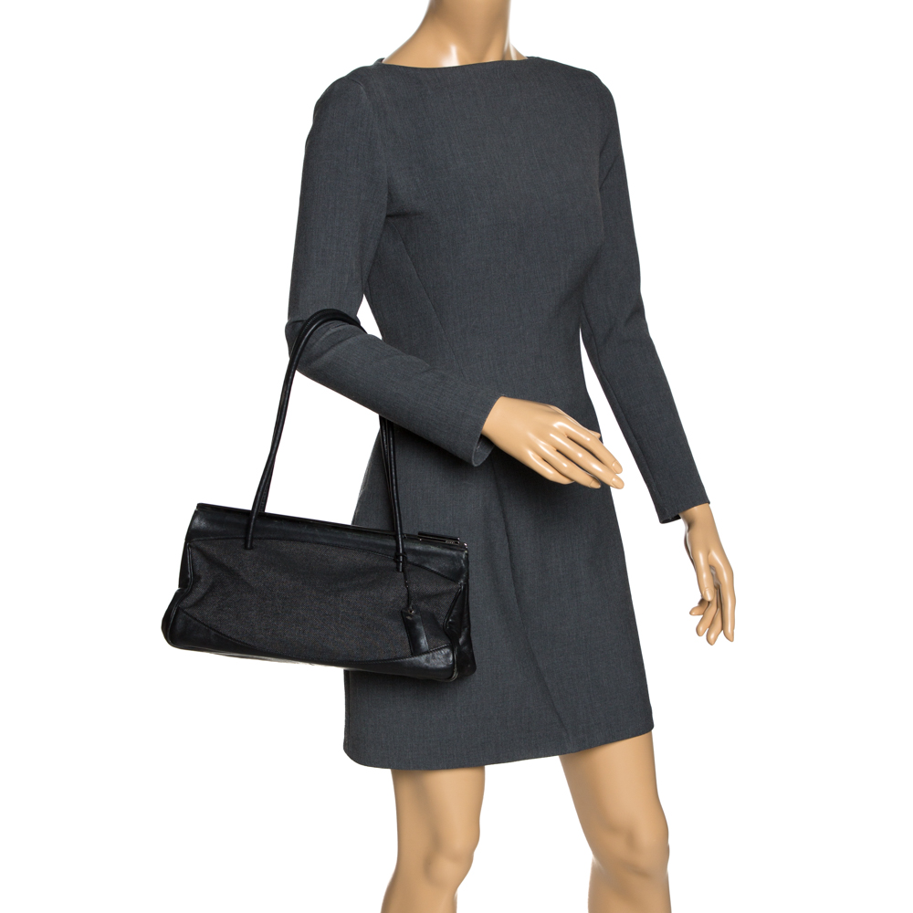 

Gucci Black Canvas and Leather Frame Shoulder Bag