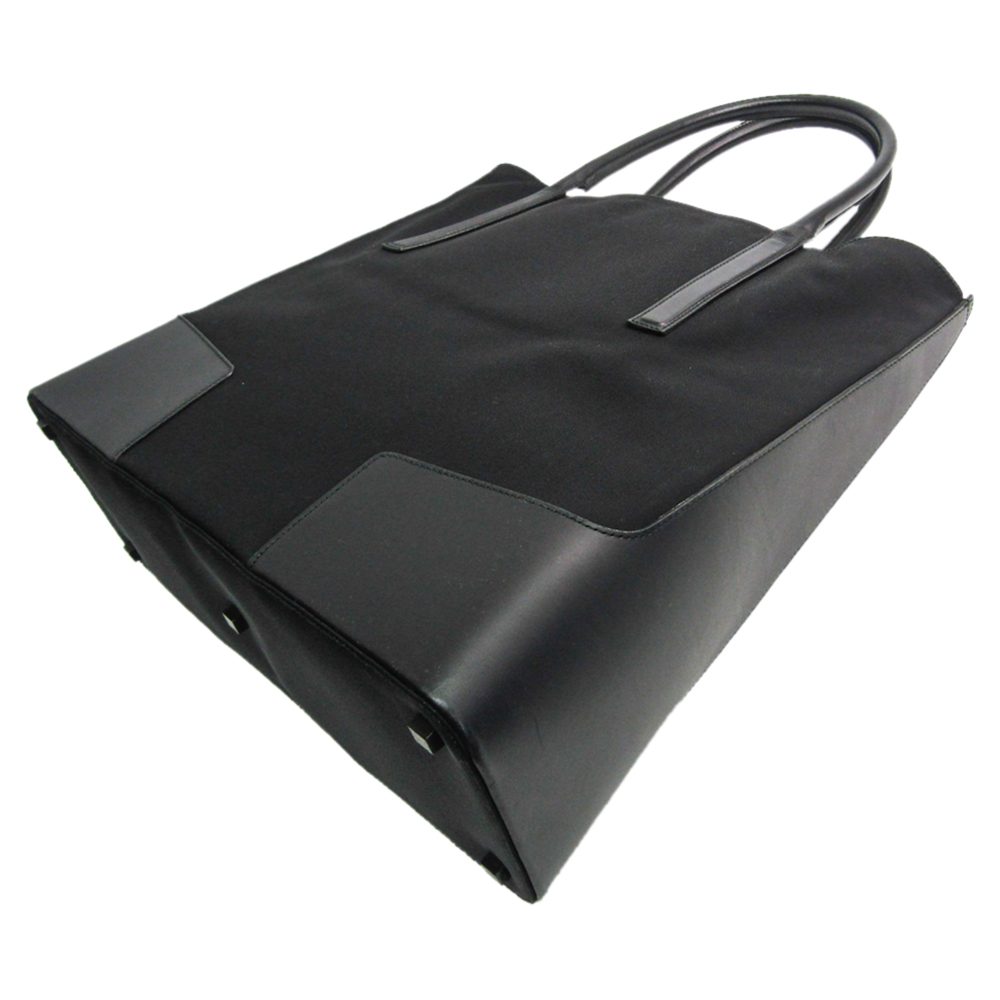 

Gucci Black Nylon Canvas Leather Tote Bag