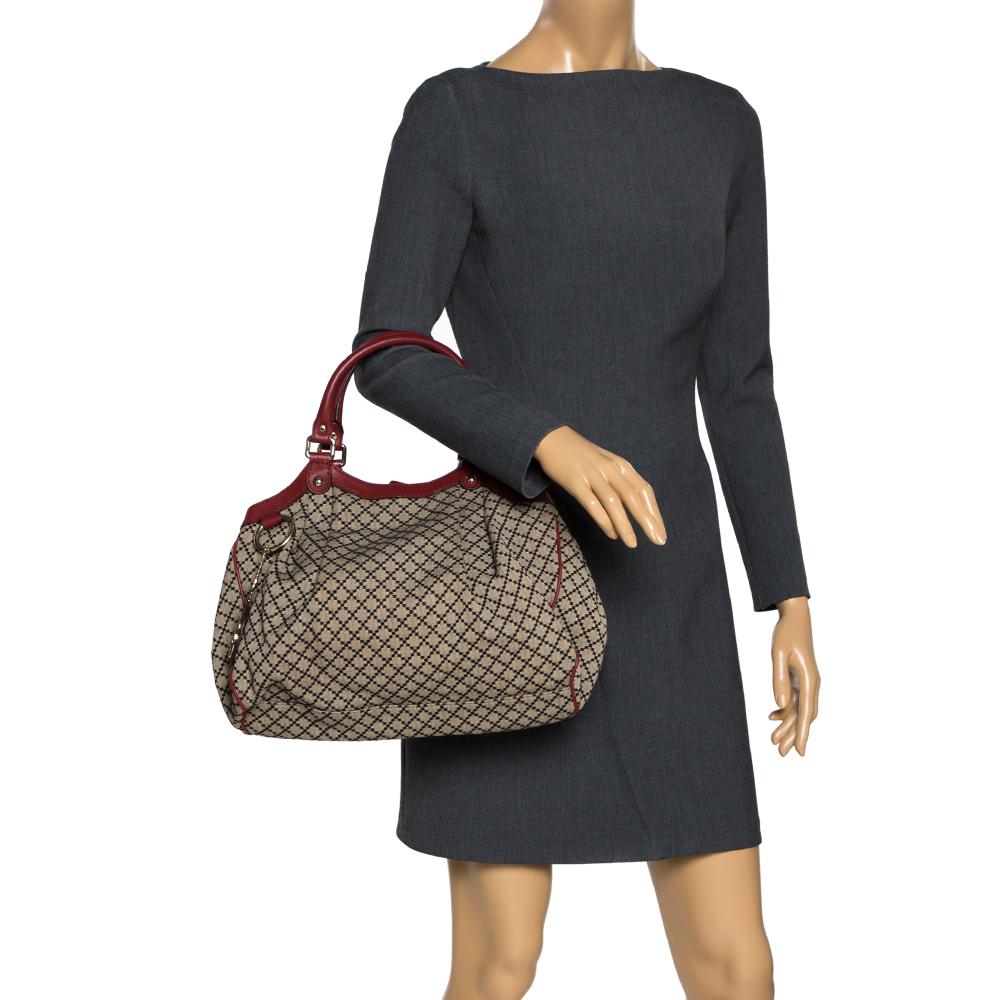 

Gucci Beige/Red Diamante Canvas and Leather Medium Sukey Tote
