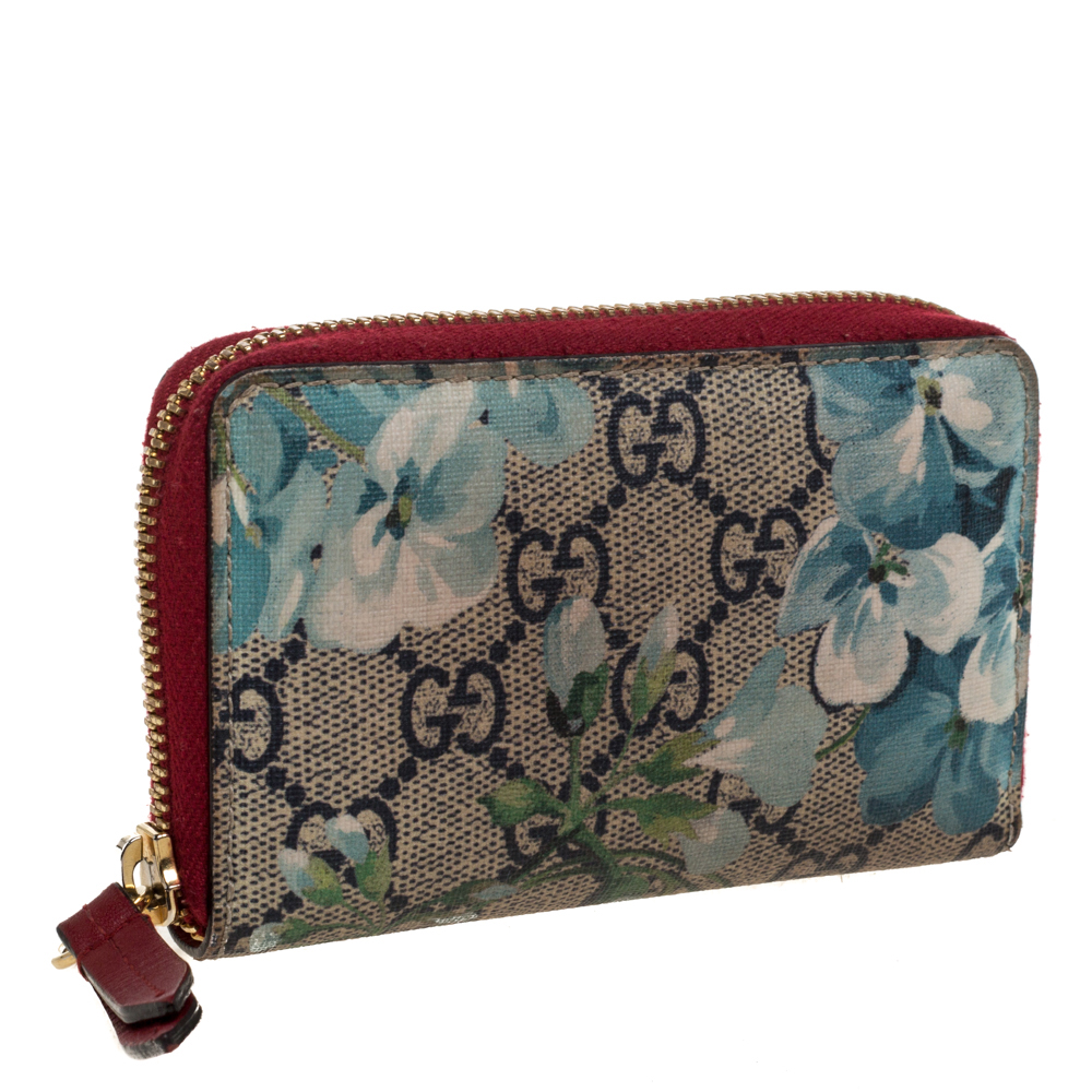 gucci blue gg supreme