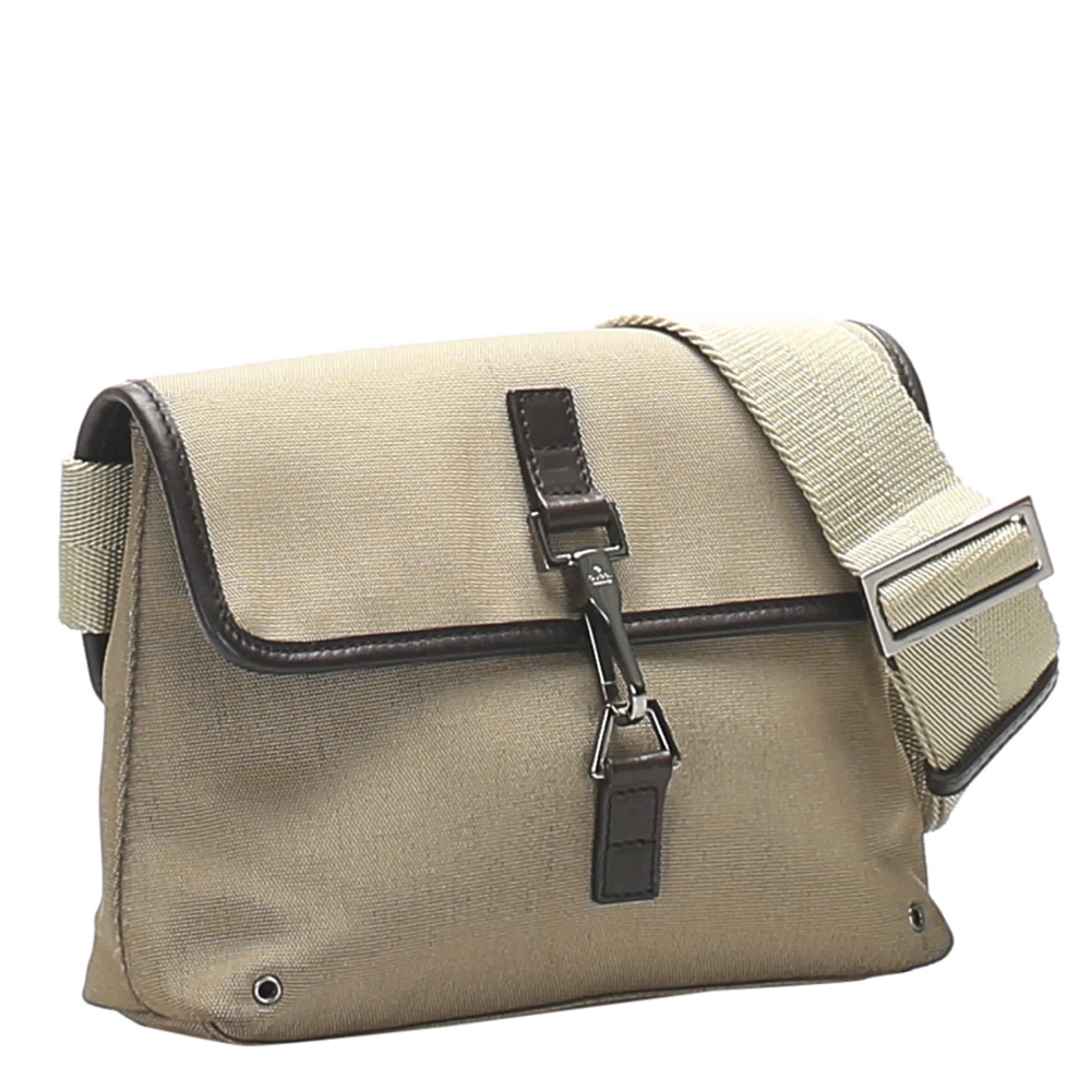 

Gucci Brown/Beiege Canvas Belt Bag, Beige