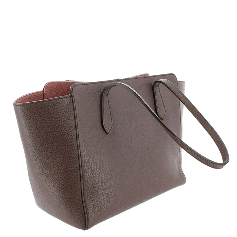 

Gucci Brown Leather Small Swing Tote