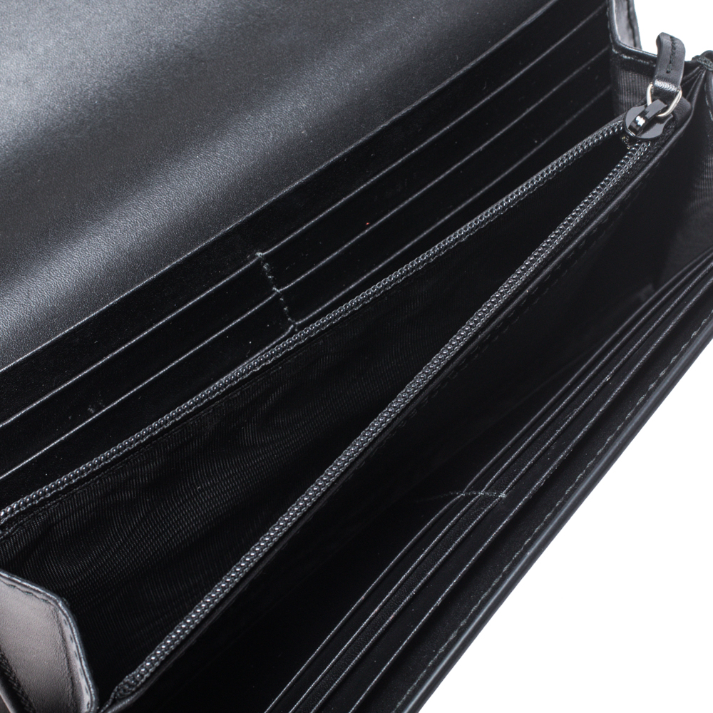 

Gucci Black Leather Flap Continental Wallet