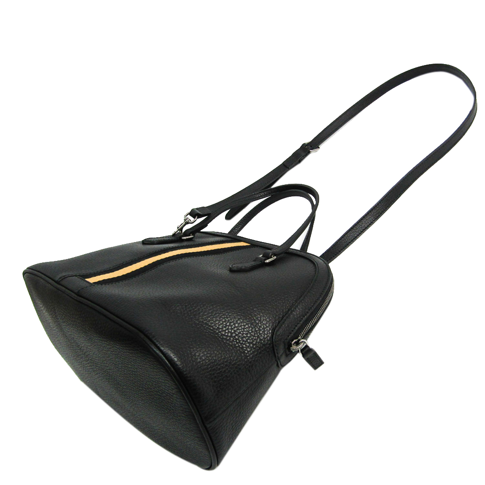 

Gucci Black Leather Dome Satchel Bag, Beige