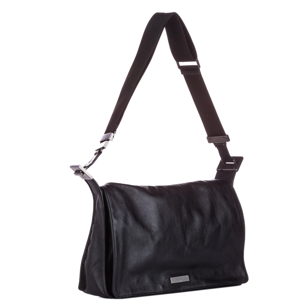 

Gucci Black Leather Shoulder Bag